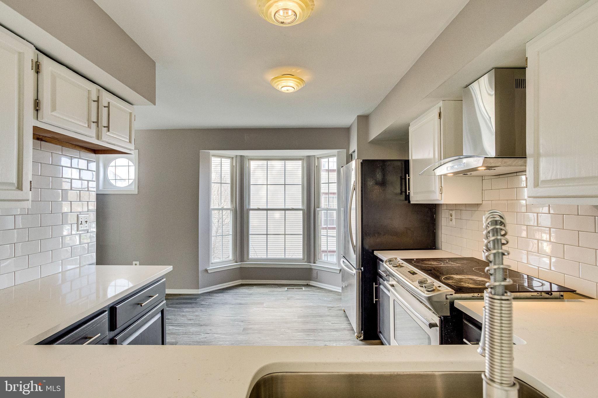 PRINCETON SQUARE - Residential