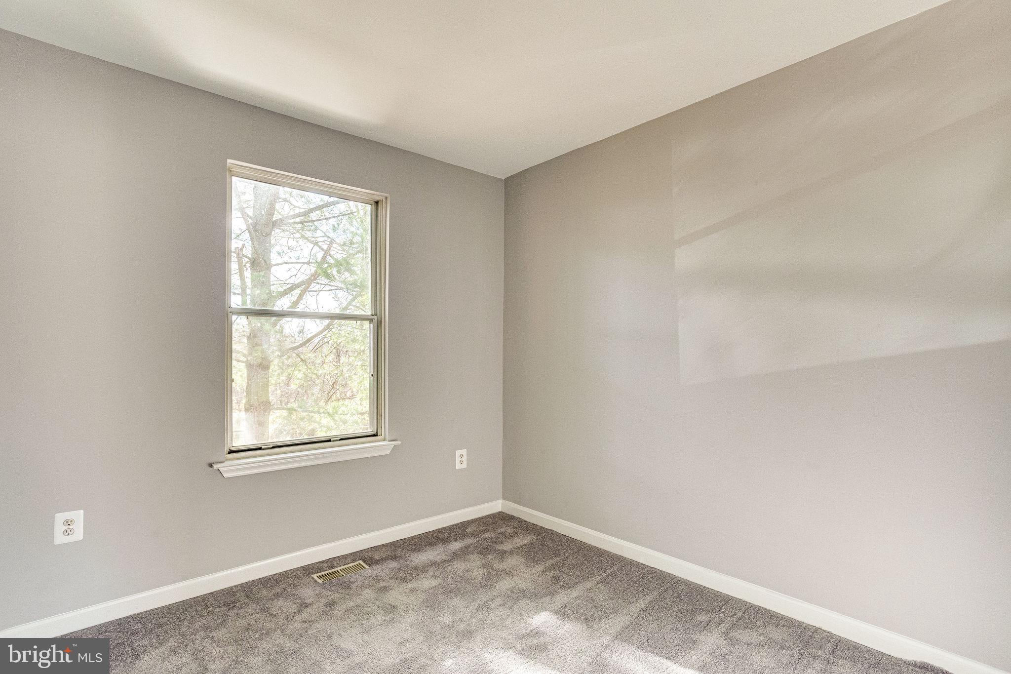 PRINCETON SQUARE - Residential