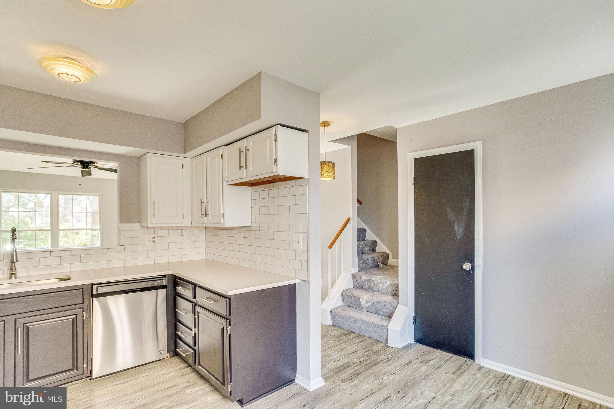 PRINCETON SQUARE - Residential