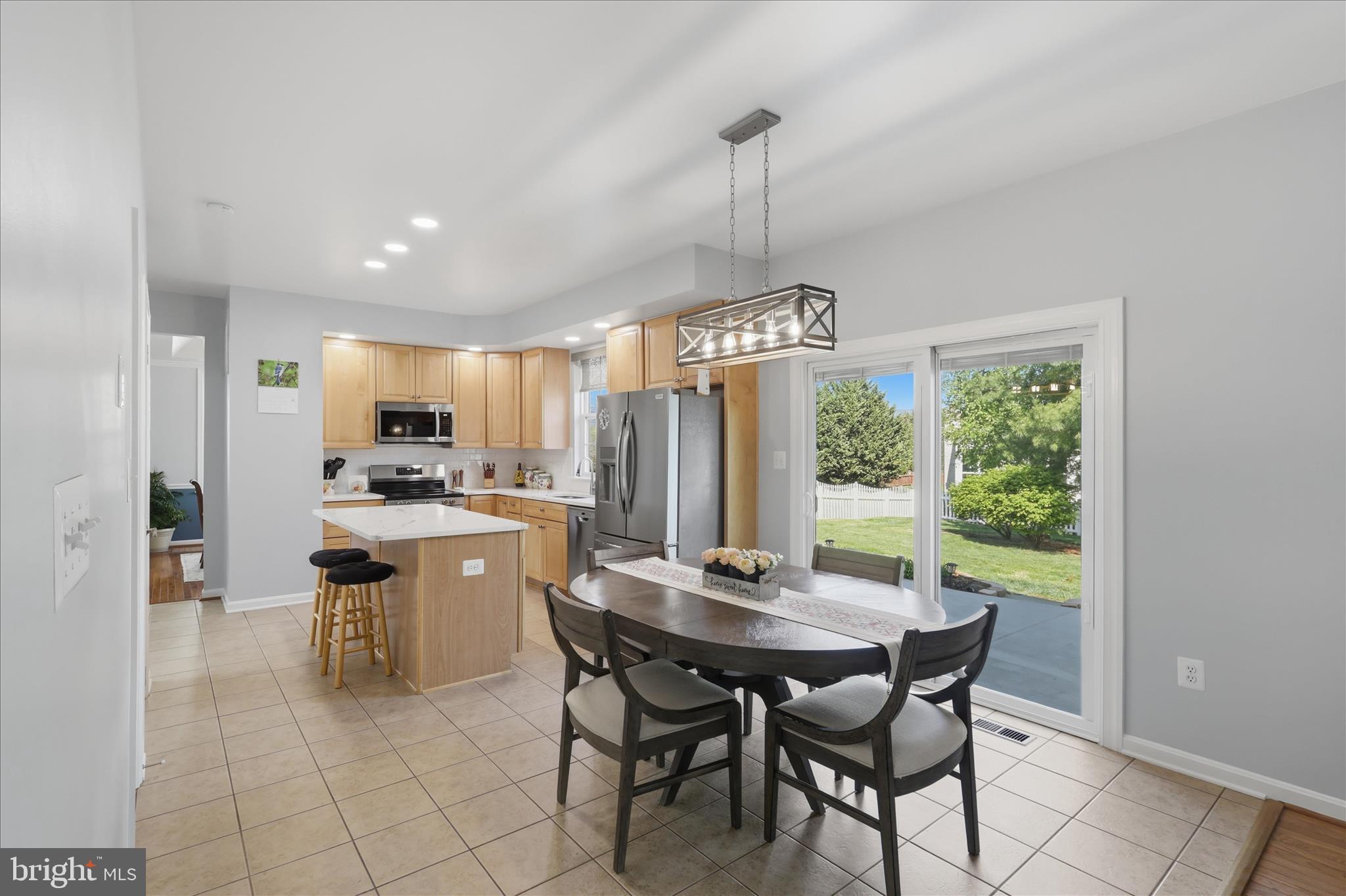 CLOVER RIDGE - Residential