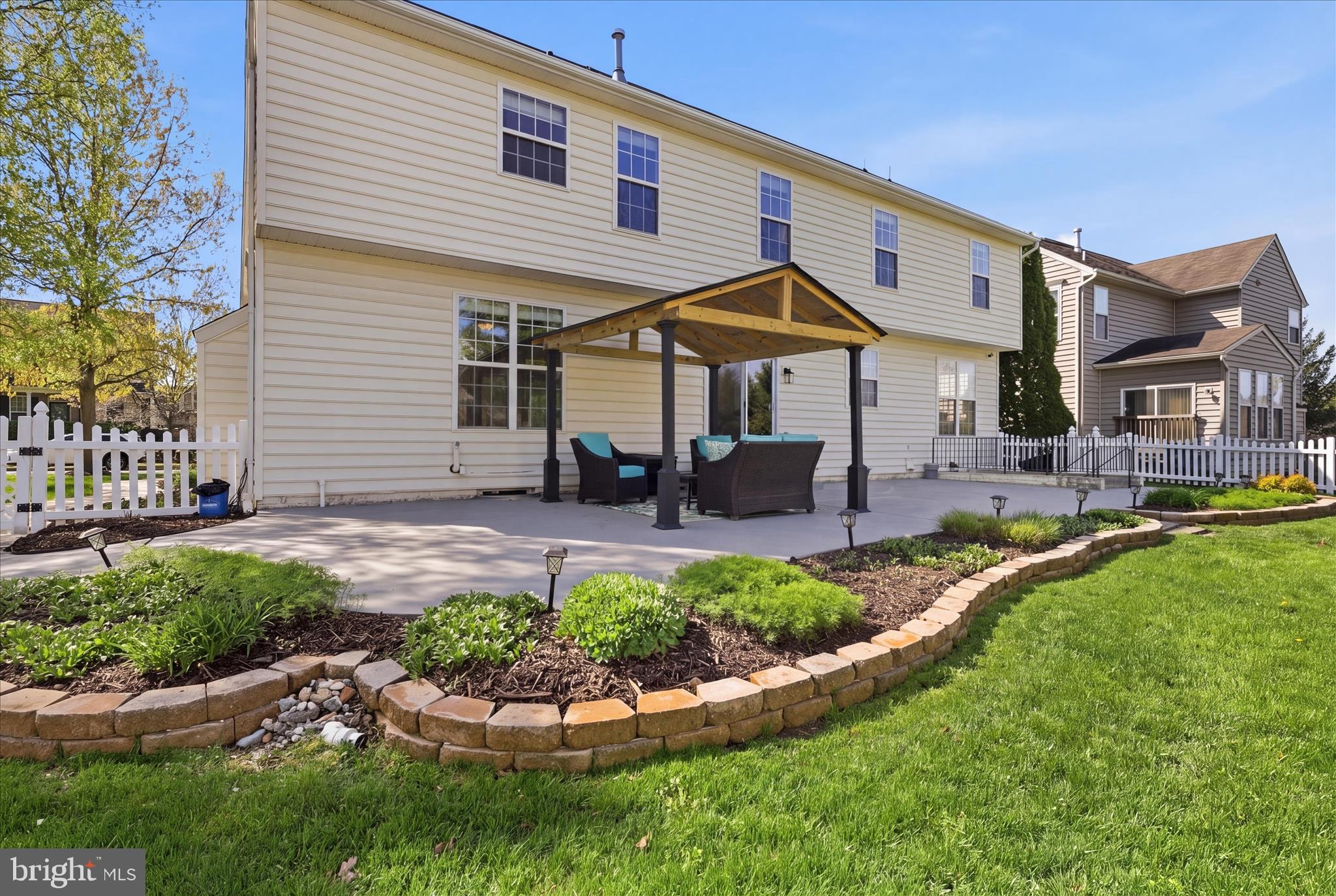 CLOVER RIDGE - Residential