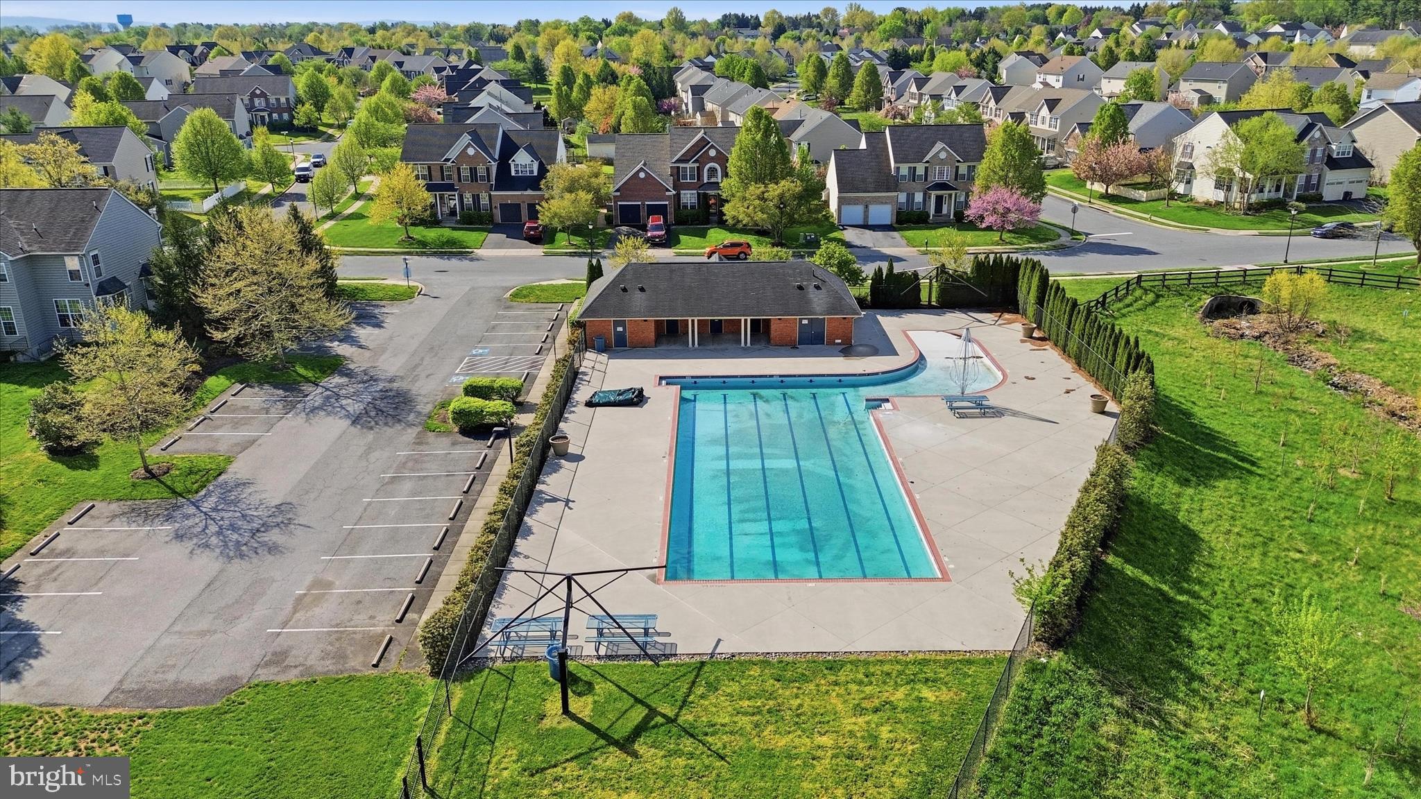 CLOVER RIDGE - Residential