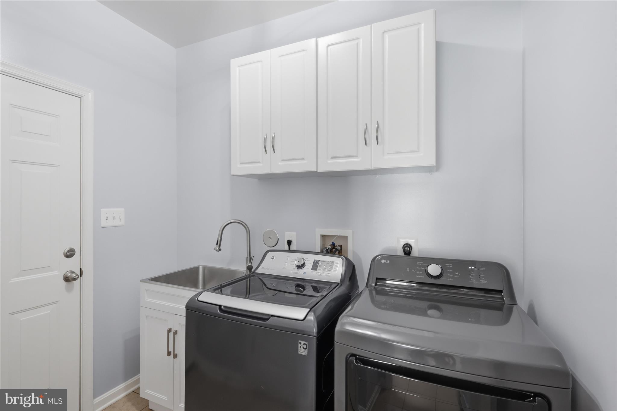 CLOVER RIDGE - Residential