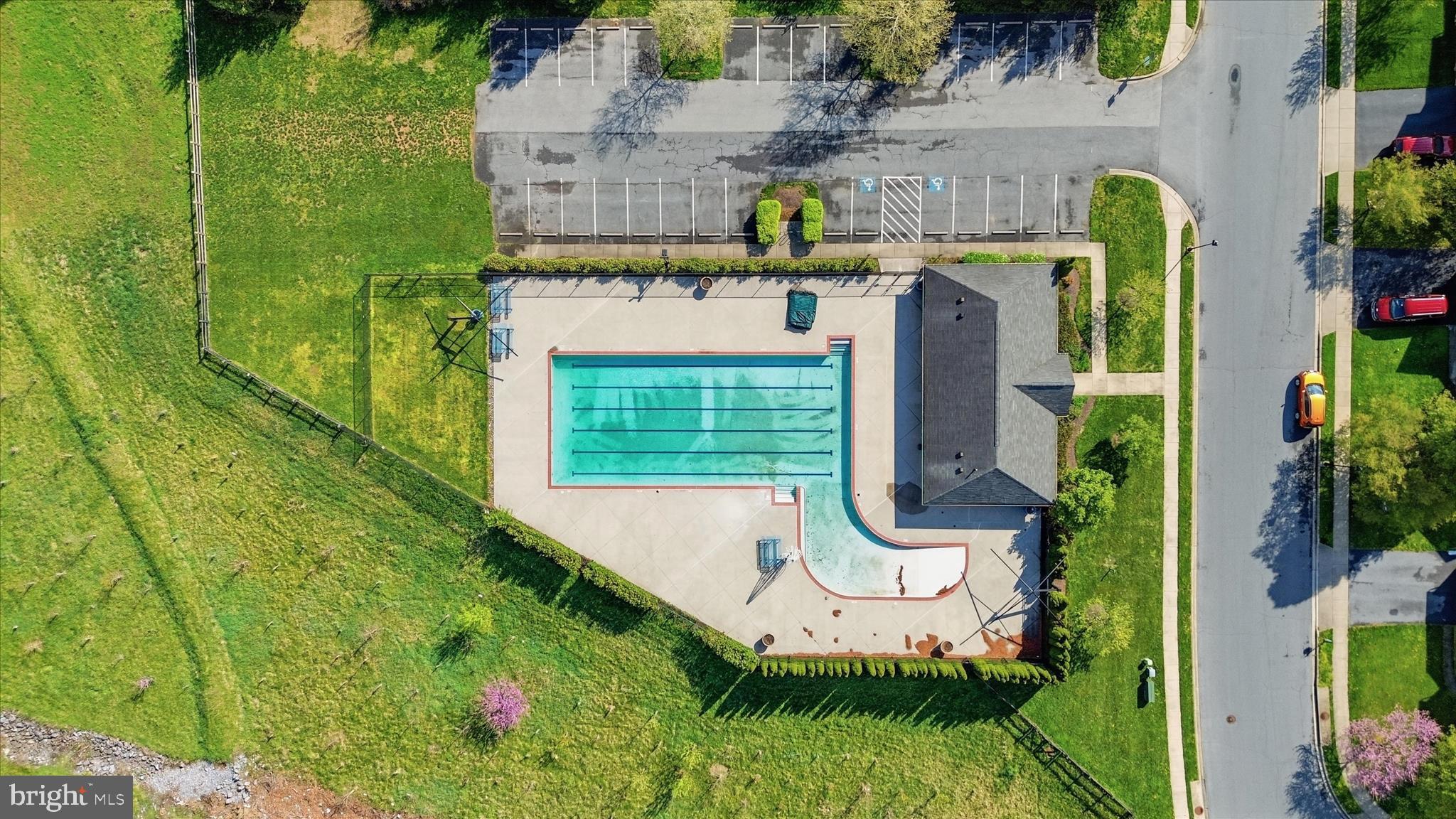 CLOVER RIDGE - Residential