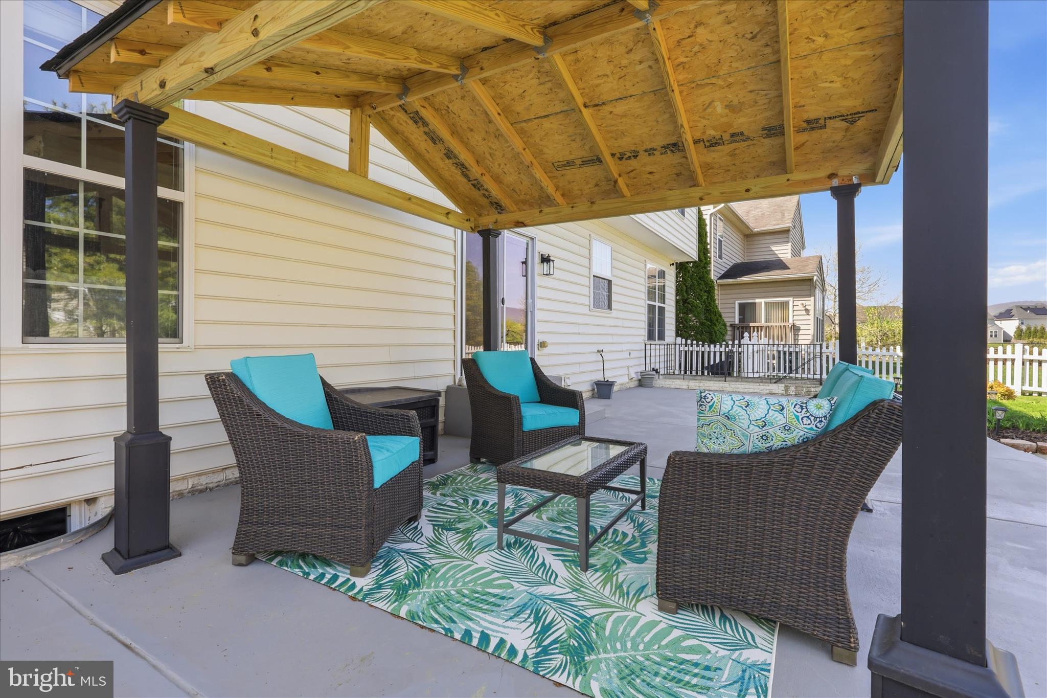 CLOVER RIDGE - Residential