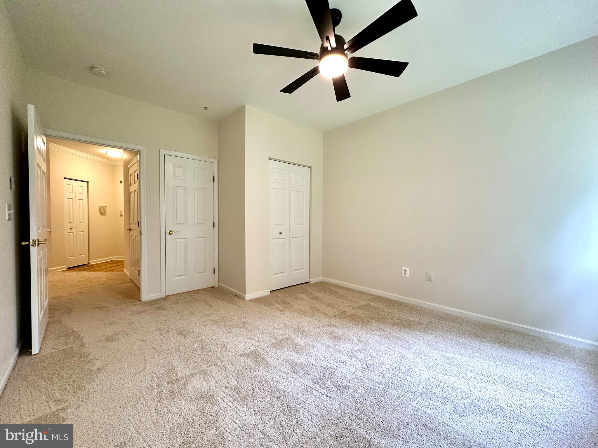 HEARTHSTONE AT VILLAGE SQUARE - Residential