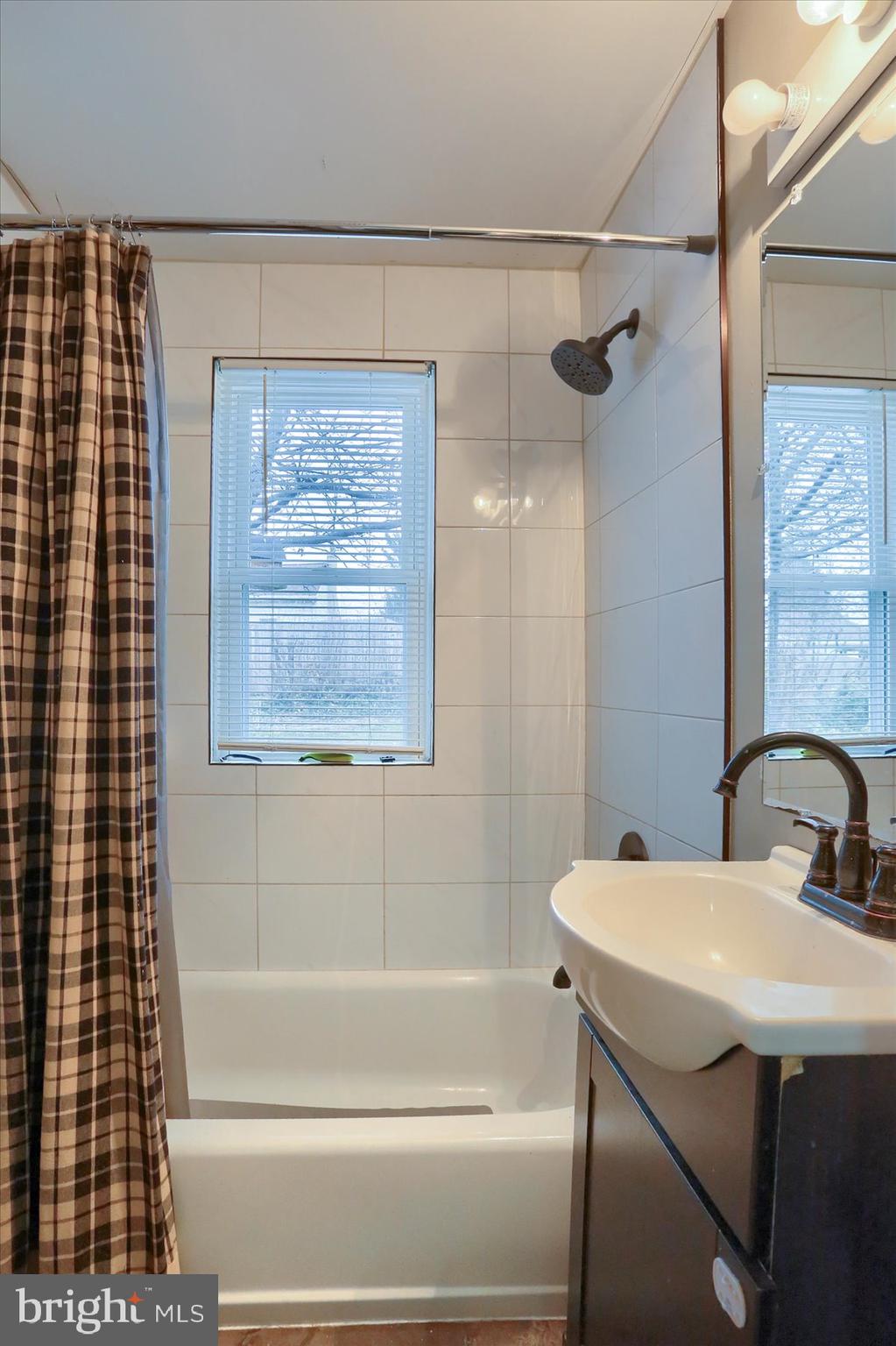 NORTH CODORUS TWP - Residential