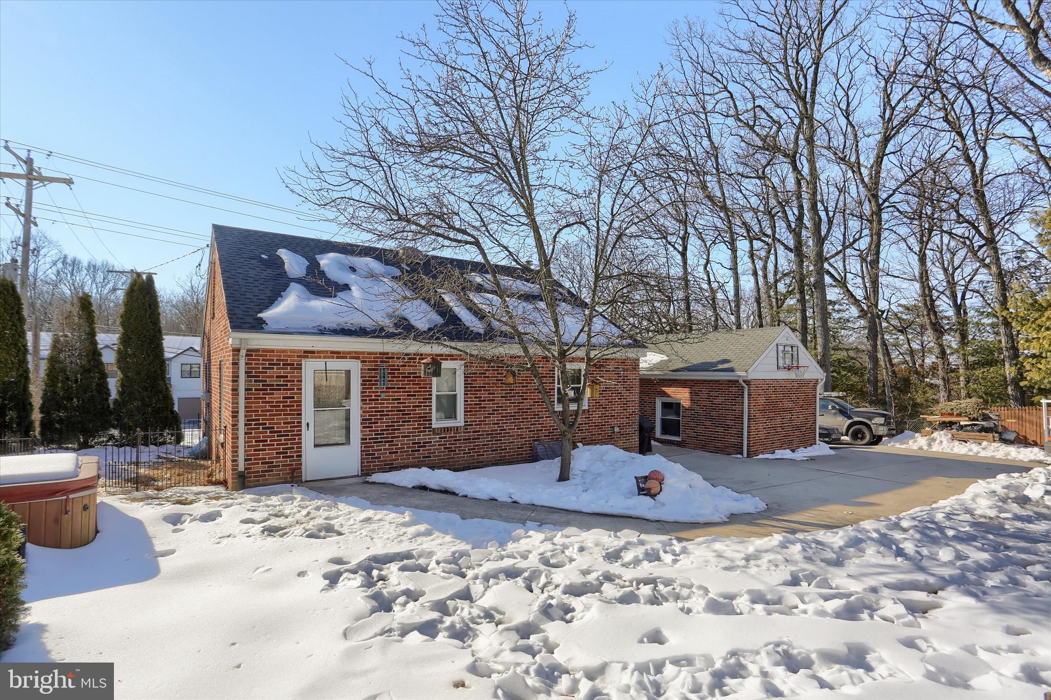 NORTH CODORUS TWP - Residential