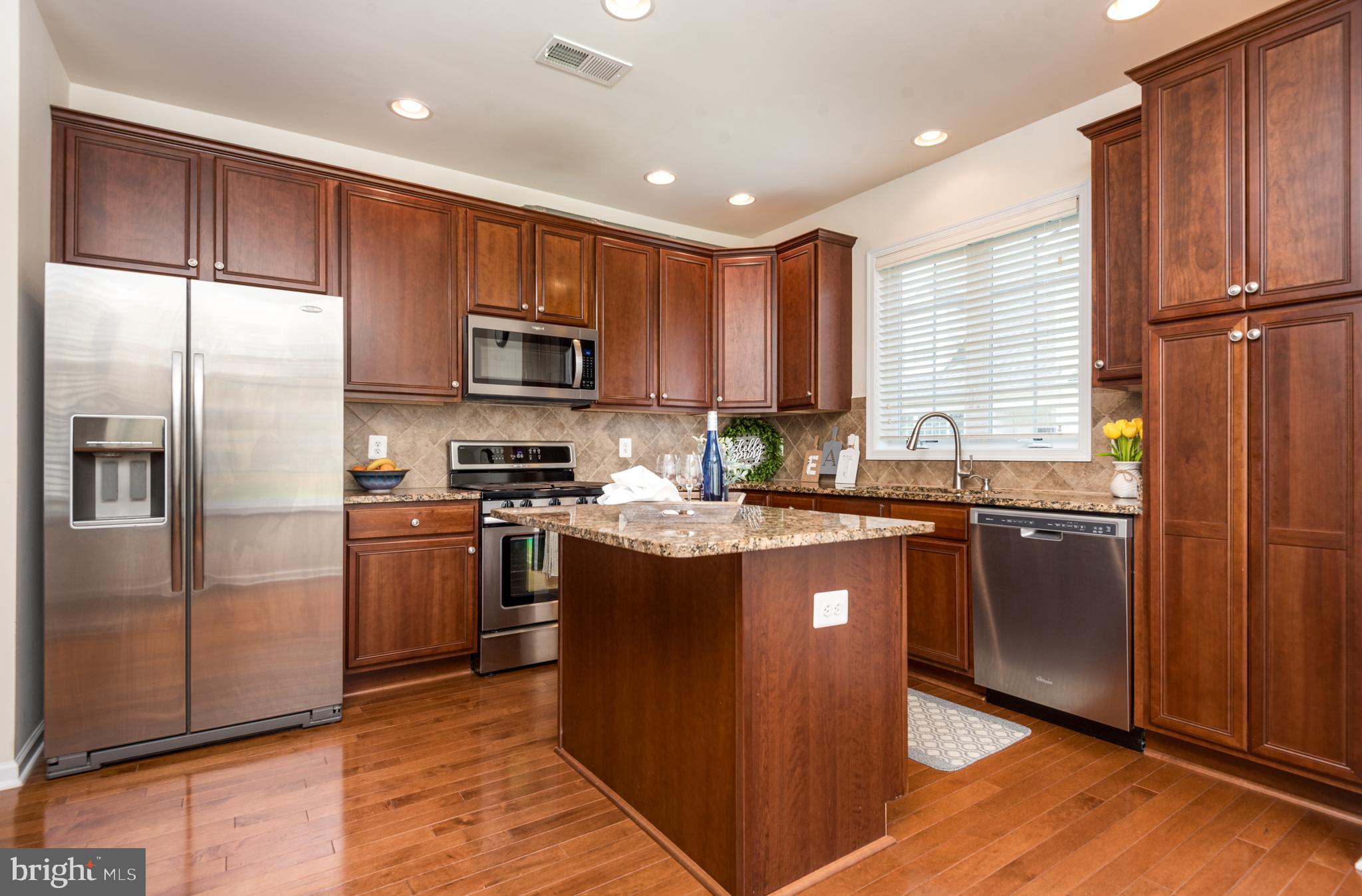 DOMINION VALLEY COUNTRY CLUB - Residential