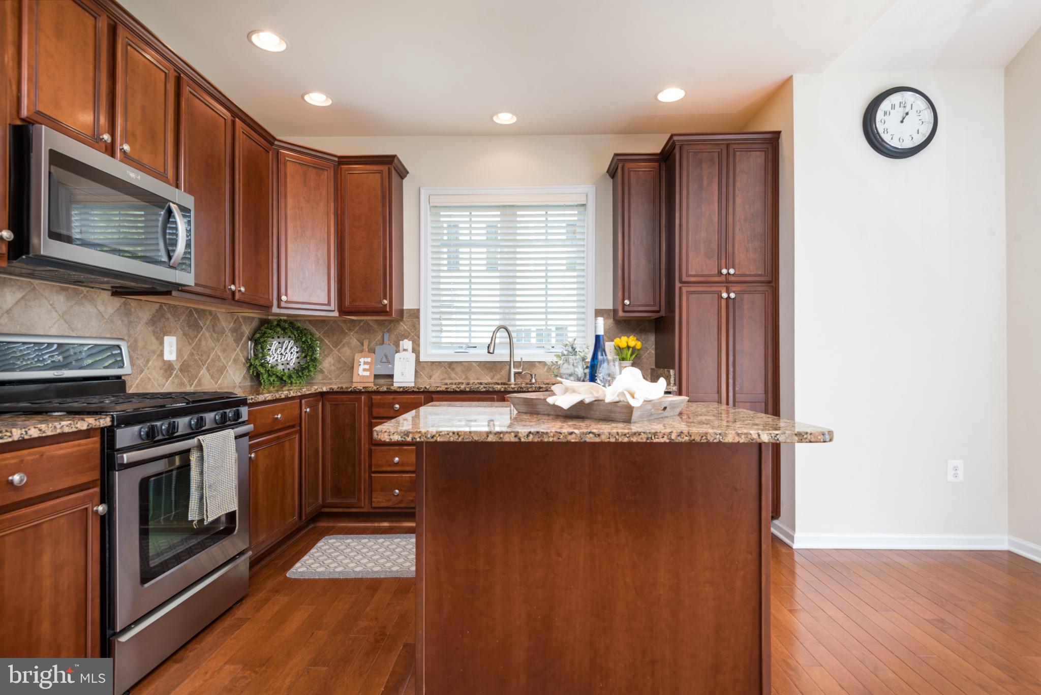 DOMINION VALLEY COUNTRY CLUB - Residential