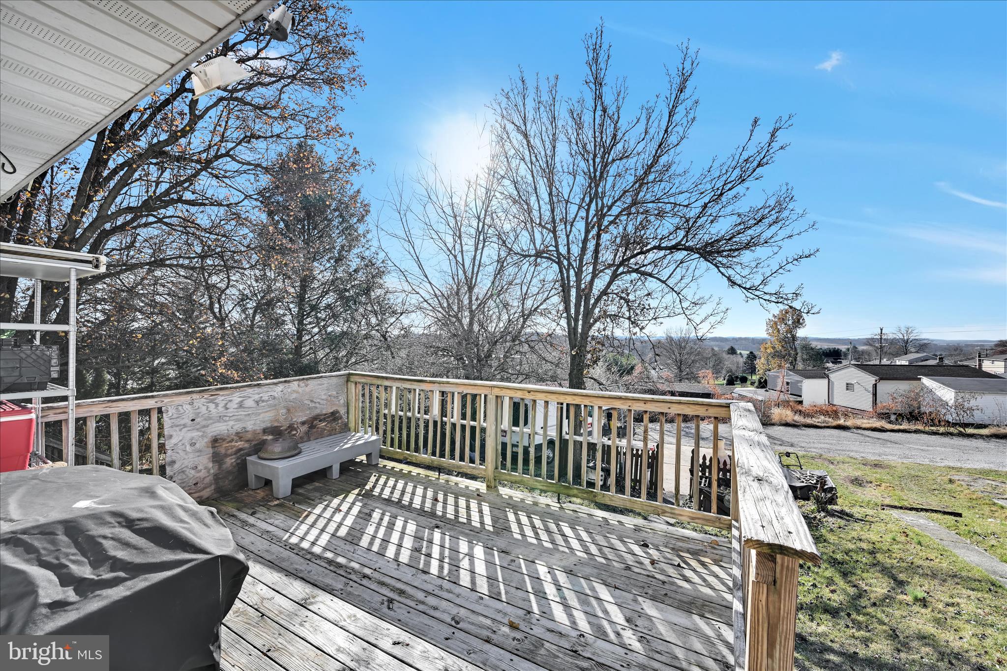 NITCHKEY FIELD - Residential