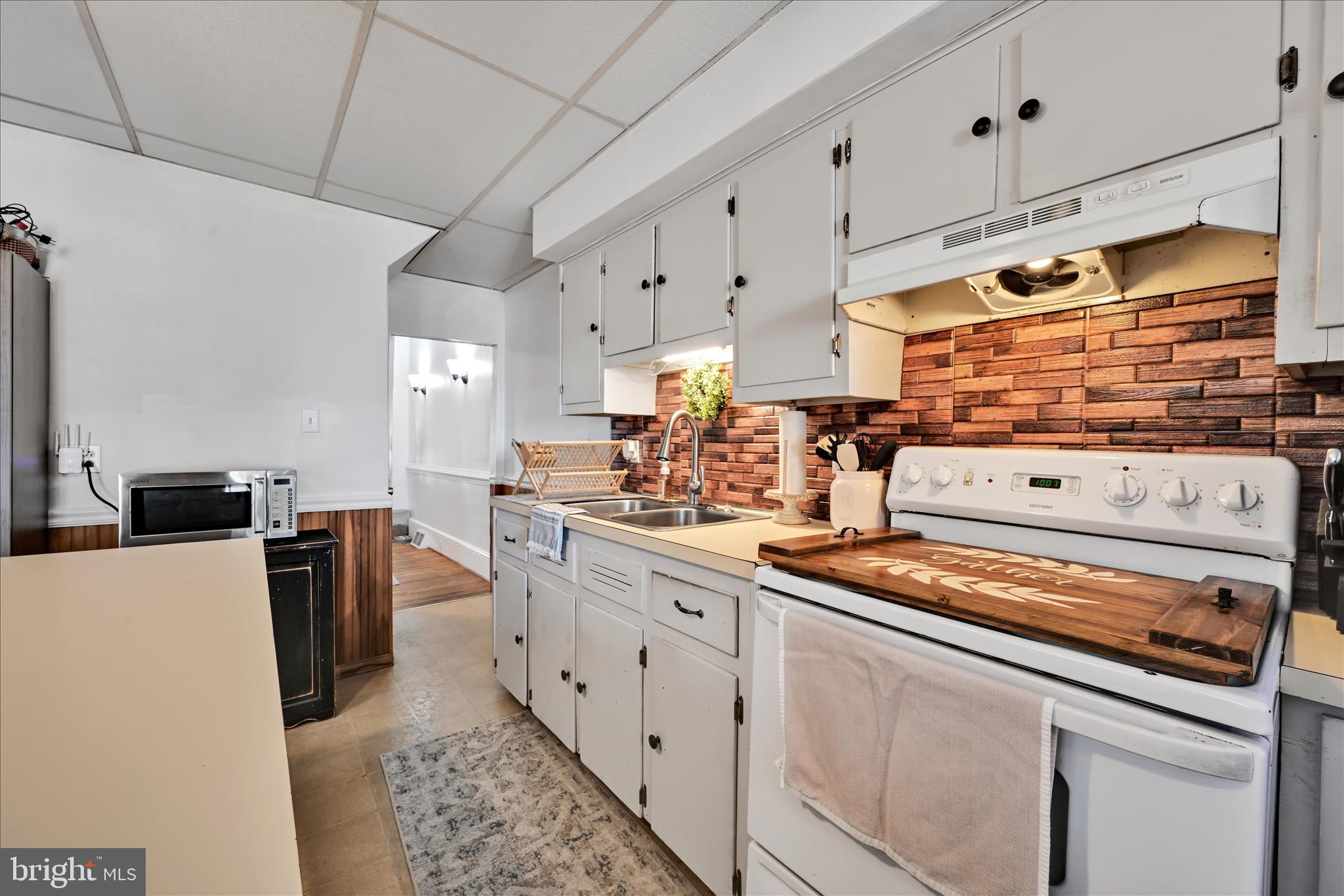 NITCHKEY FIELD - Residential