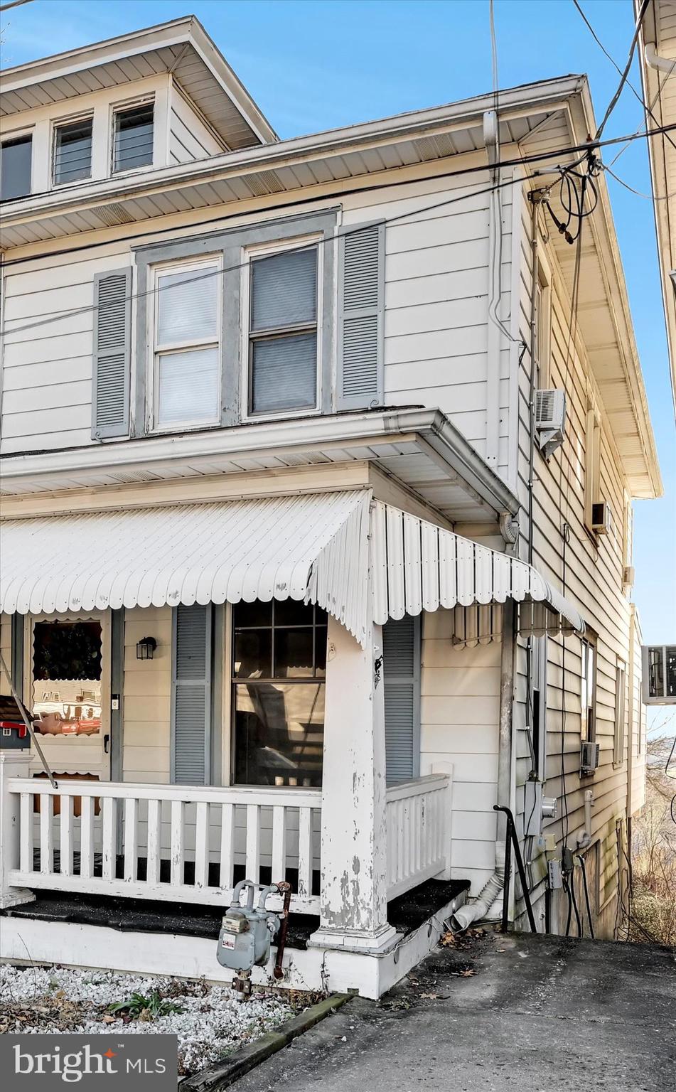 NITCHKEY FIELD - Residential