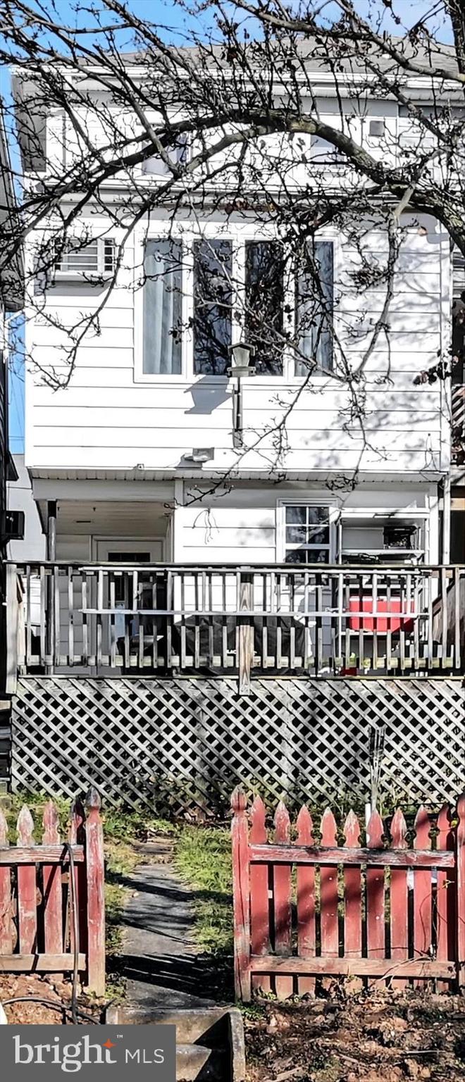 NITCHKEY FIELD - Residential