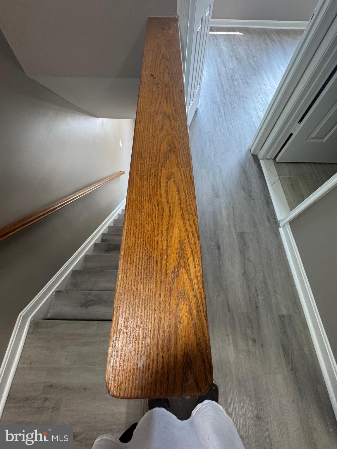 GLENARDEN TOWNS - Residential Lease