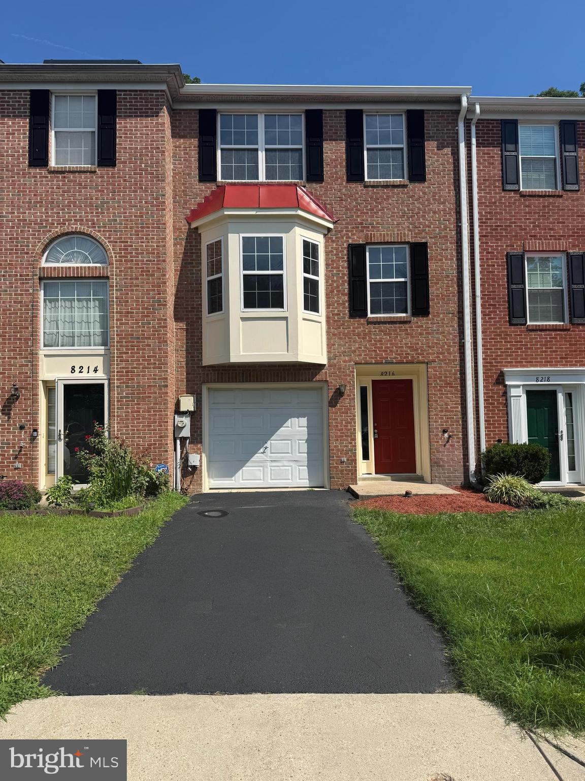 GLENARDEN TOWNS - Residential Lease