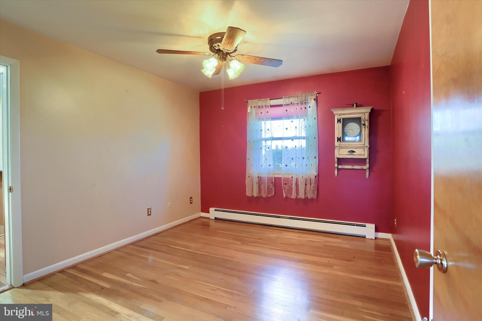 COUNTRY CLUB PARK - Residential