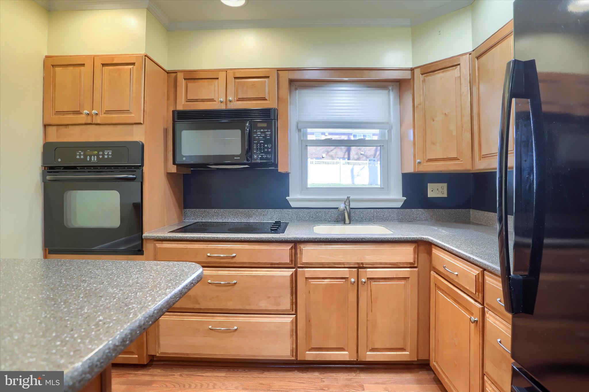 COUNTRY CLUB PARK - Residential