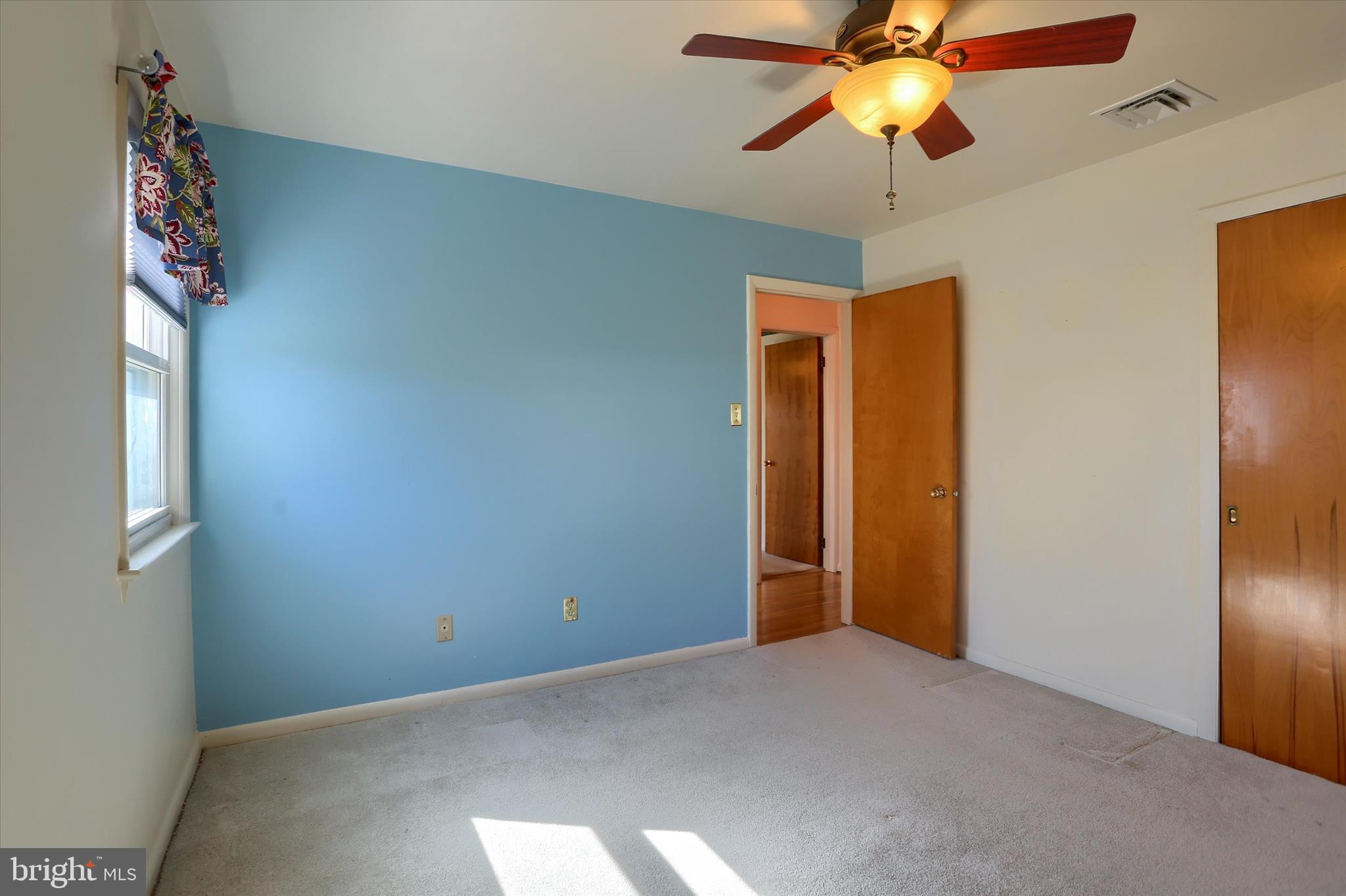 COUNTRY CLUB PARK - Residential