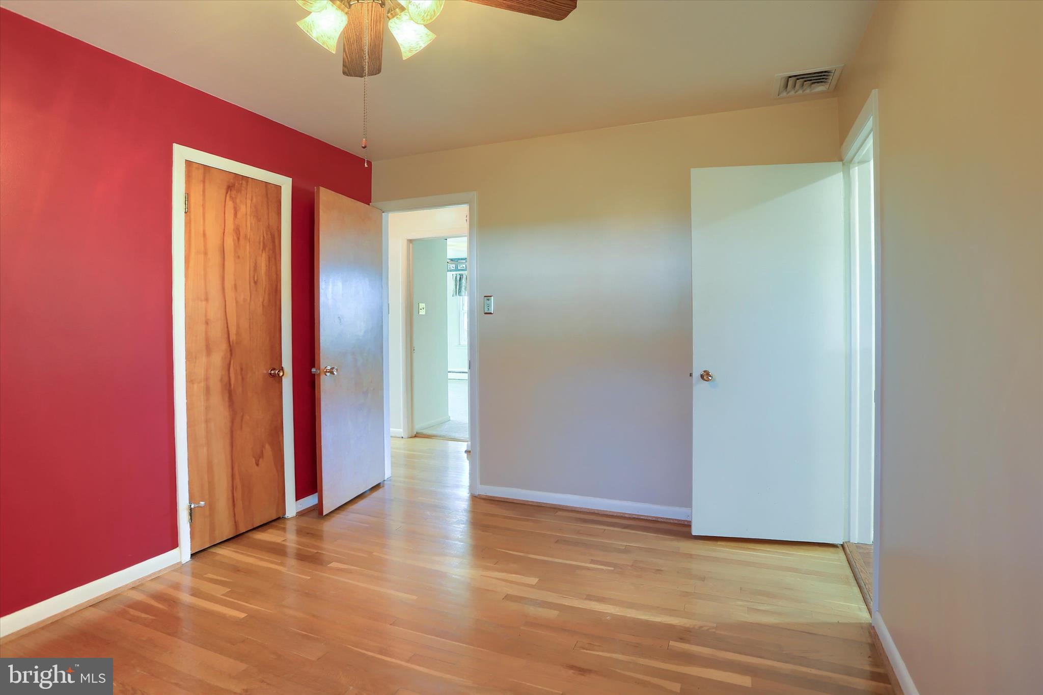 COUNTRY CLUB PARK - Residential