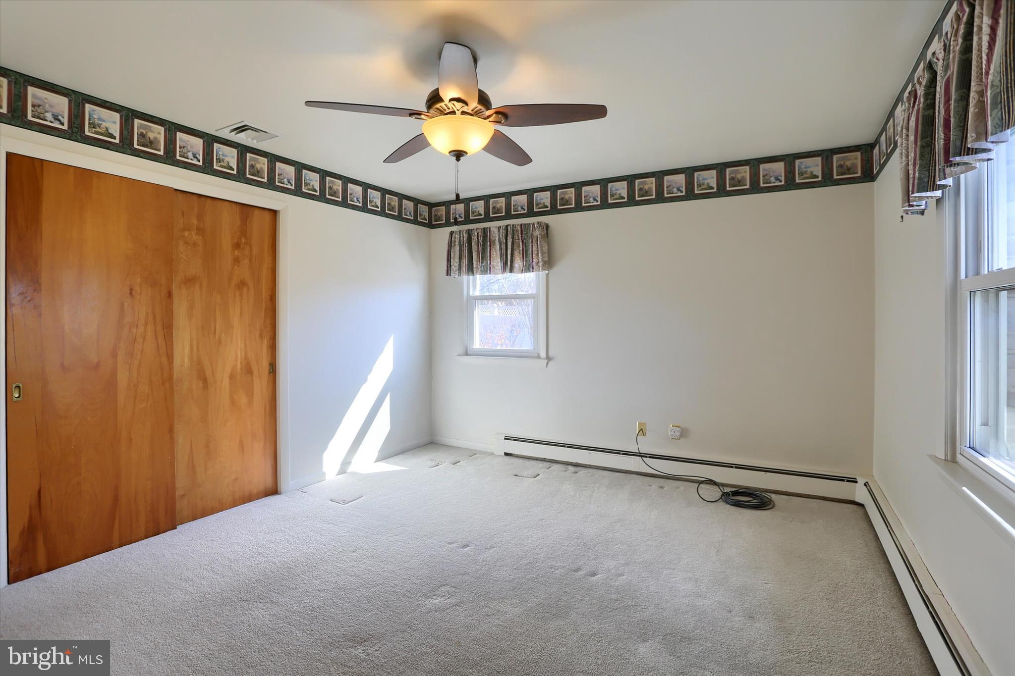 COUNTRY CLUB PARK - Residential