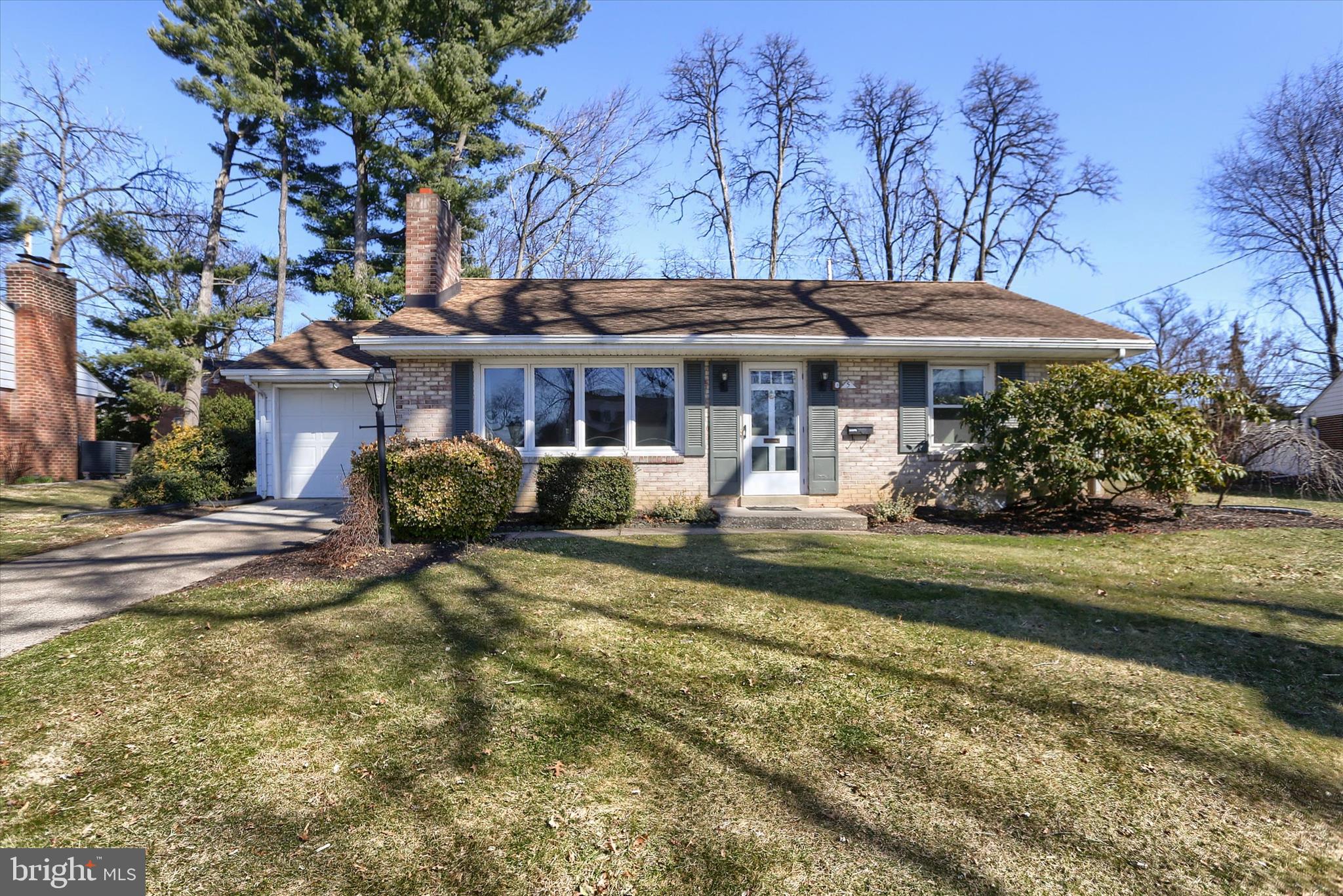 COUNTRY CLUB PARK - Residential