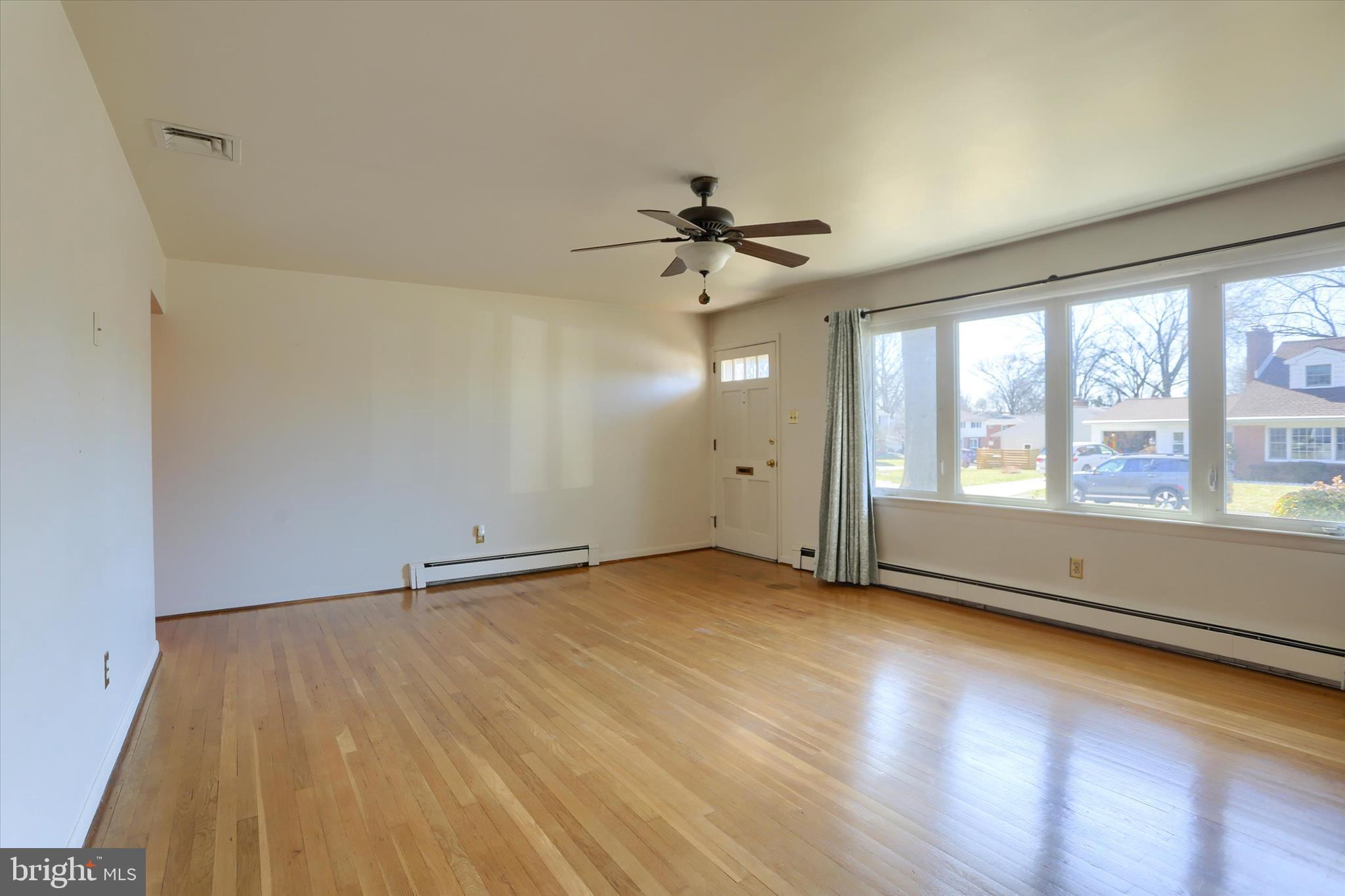 COUNTRY CLUB PARK - Residential