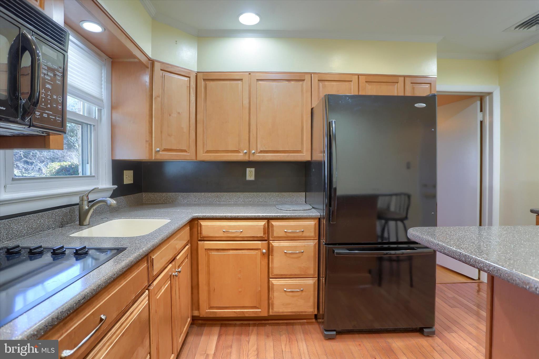 COUNTRY CLUB PARK - Residential