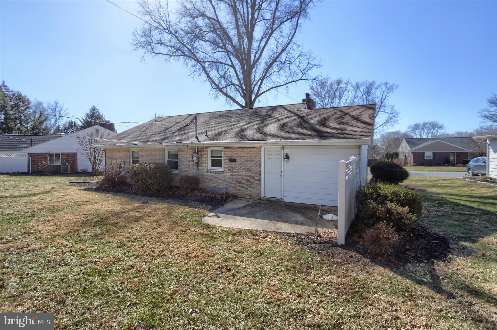 COUNTRY CLUB PARK - Residential