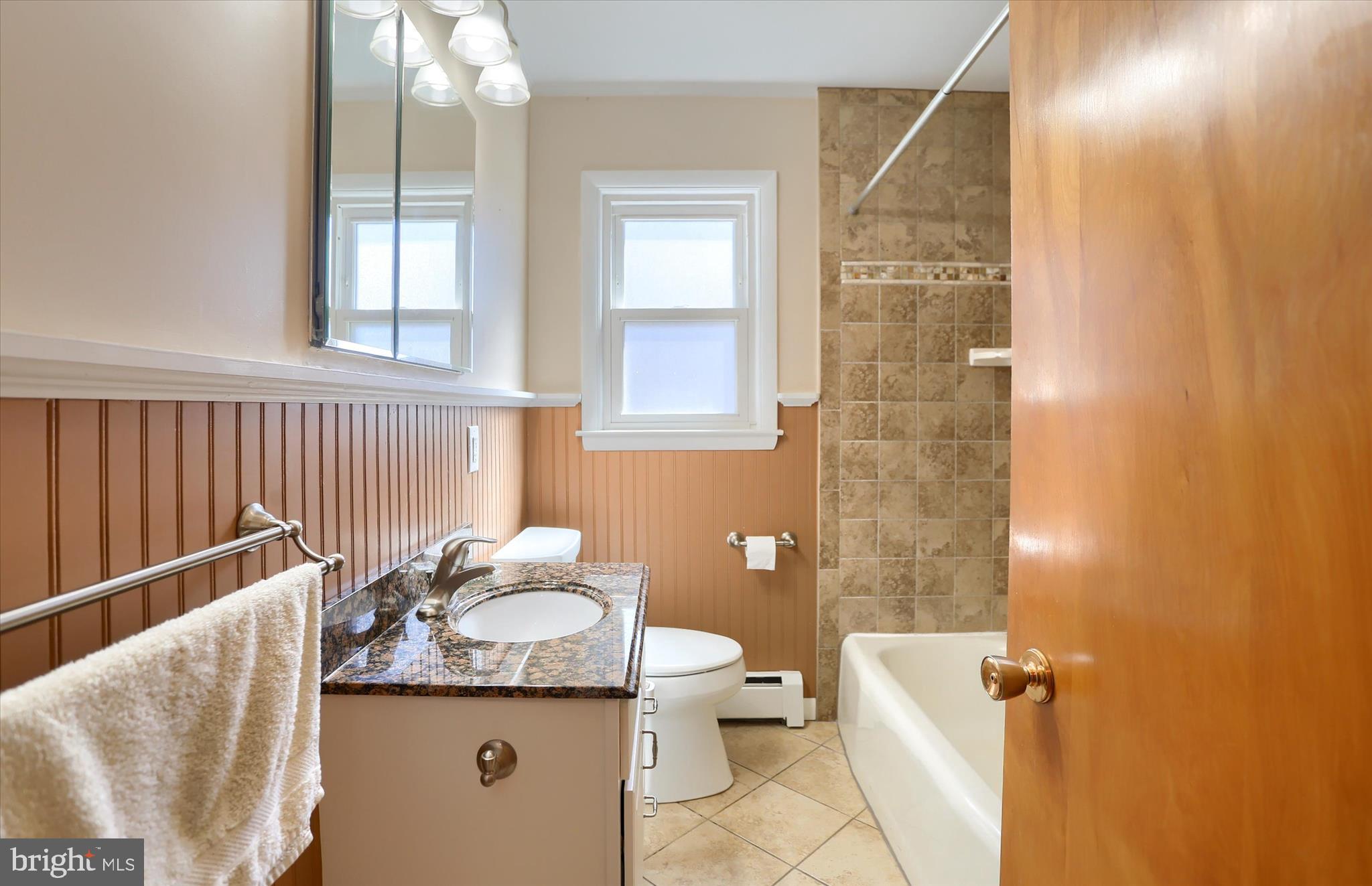 COUNTRY CLUB PARK - Residential