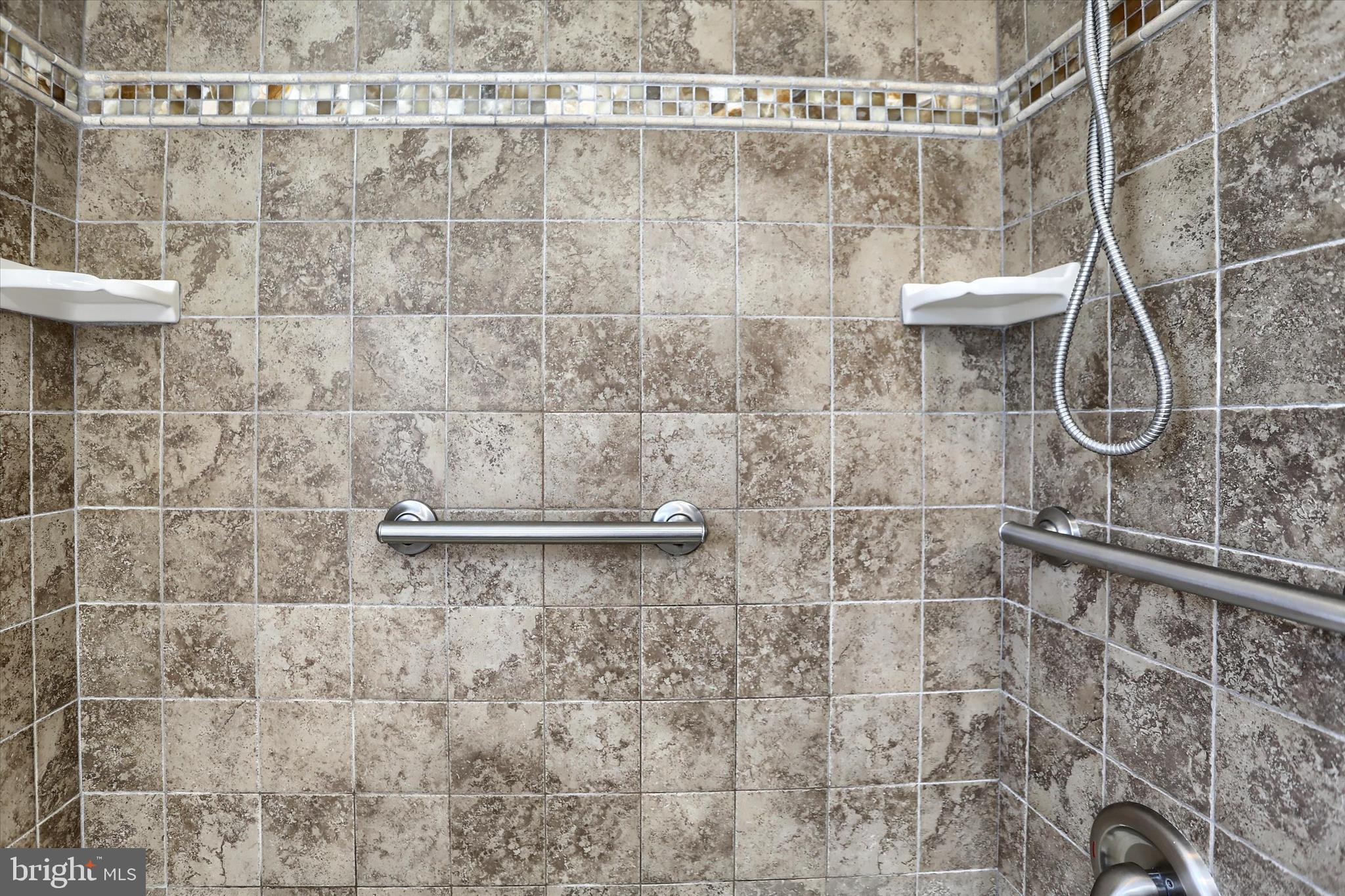 COUNTRY CLUB PARK - Residential