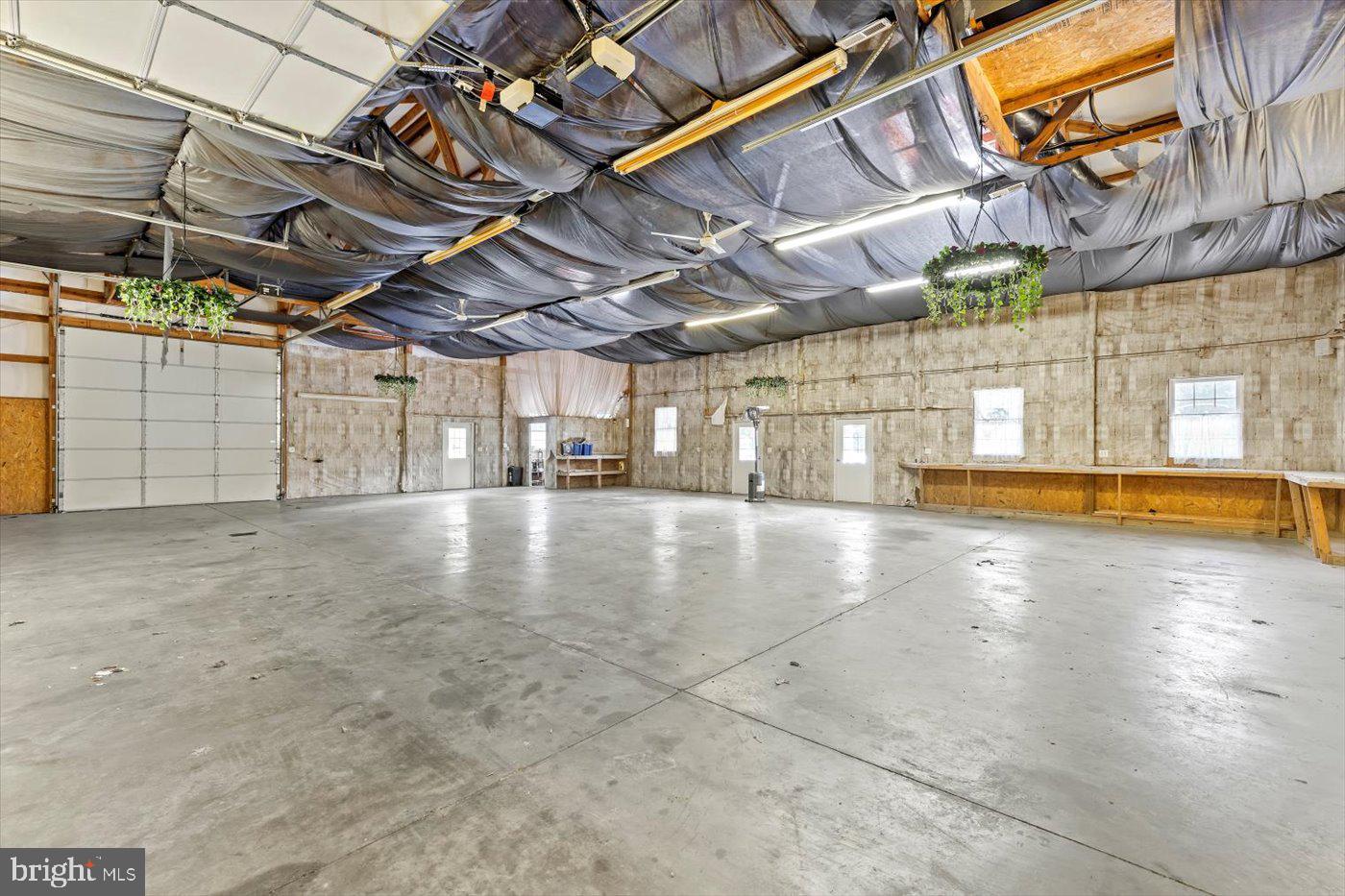 EDGERTON - Commercial Sale