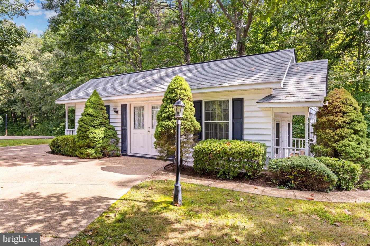 EDGERTON - Commercial Sale