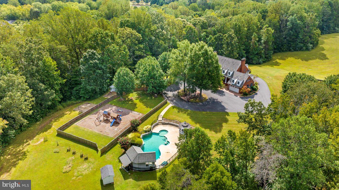 EDGERTON - Commercial Sale