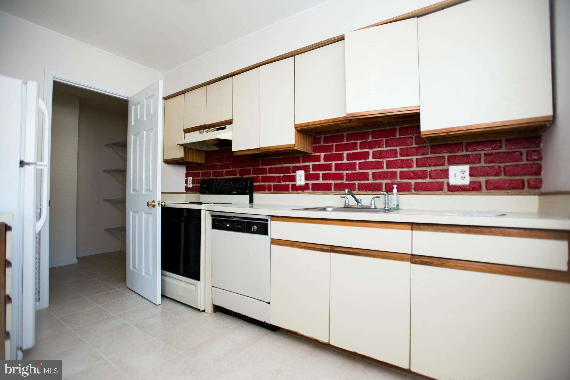 POINT OF WOODS - Residential Lease