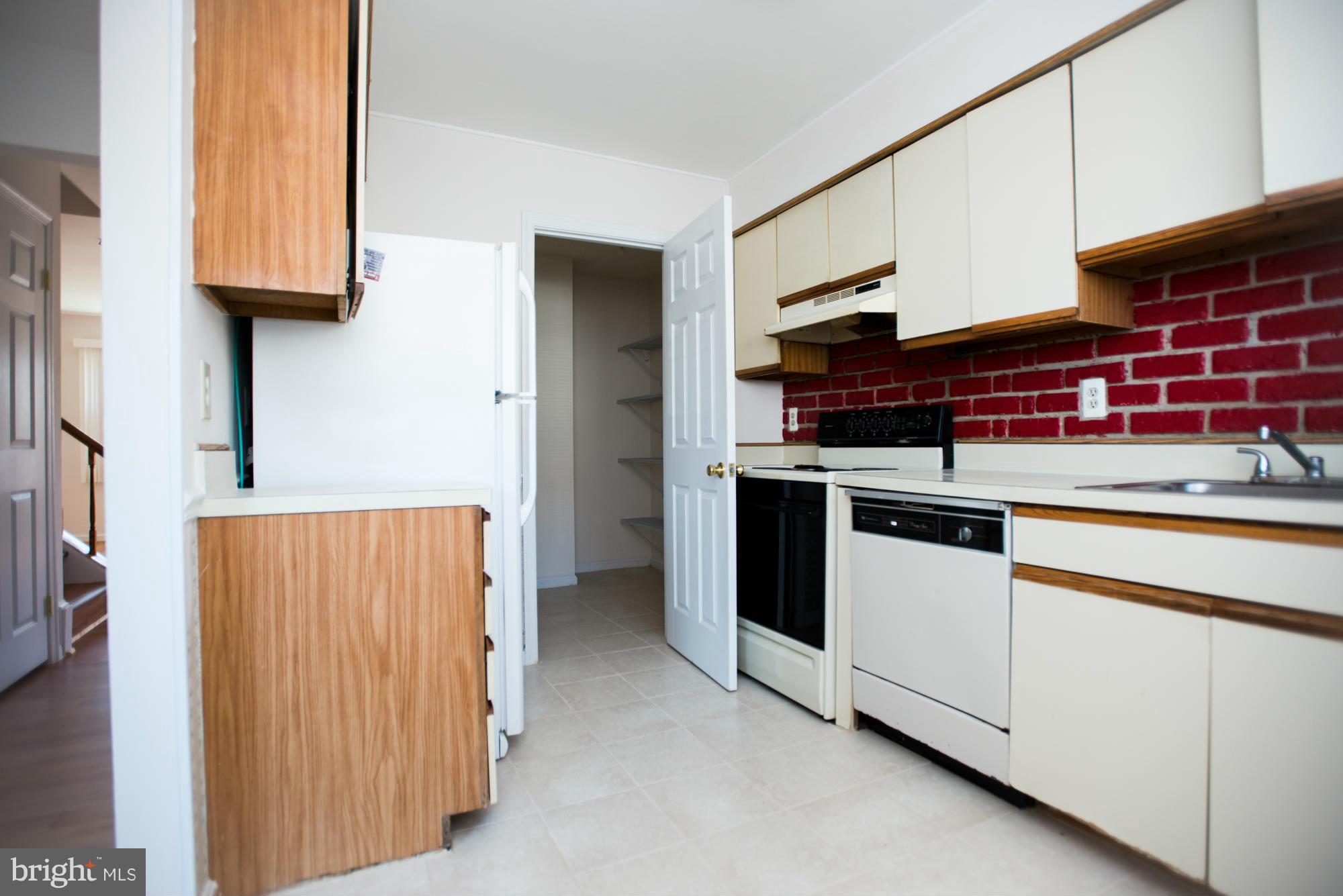 POINT OF WOODS - Residential Lease