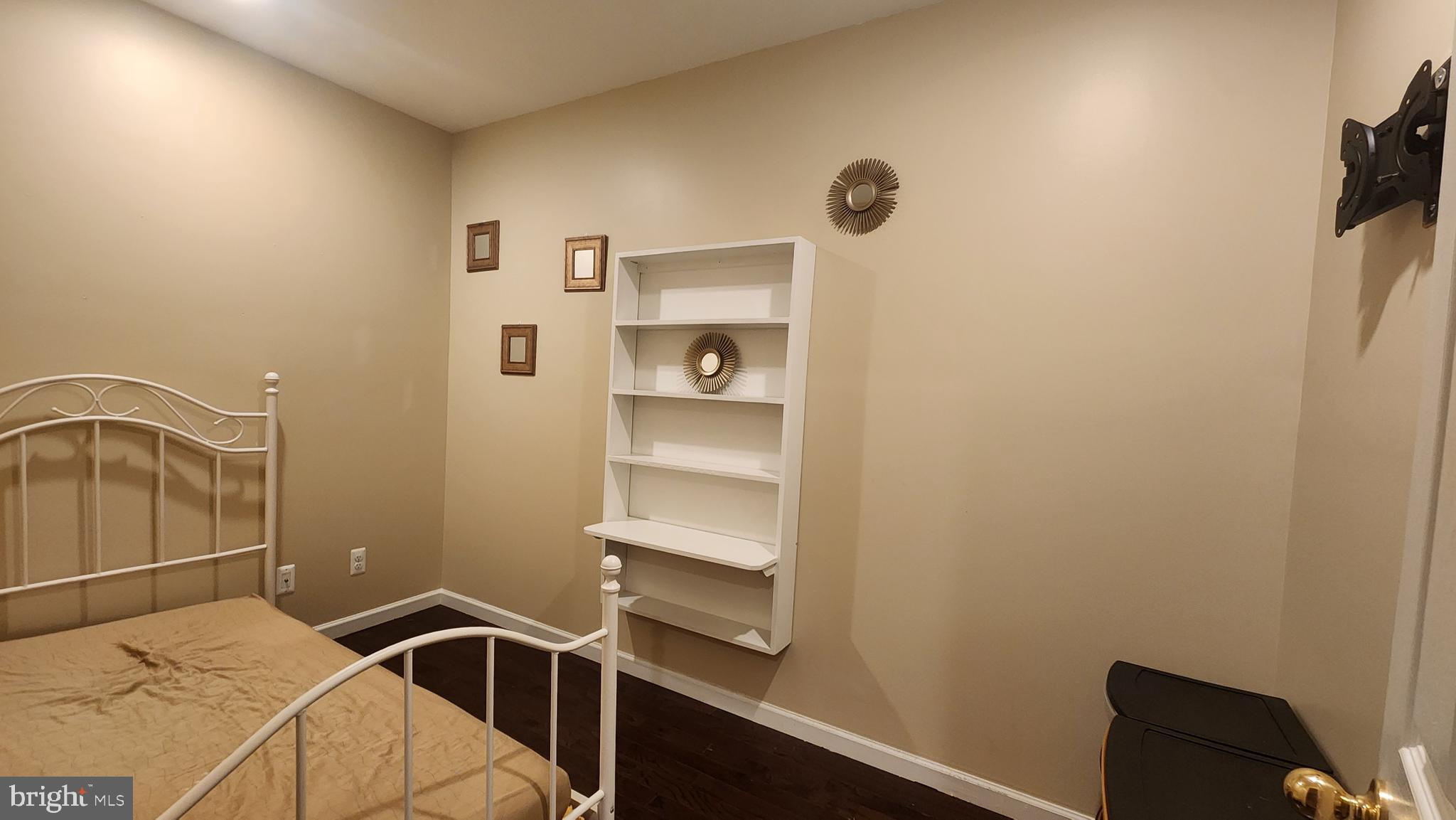 MCELDERRY PARK - Residential