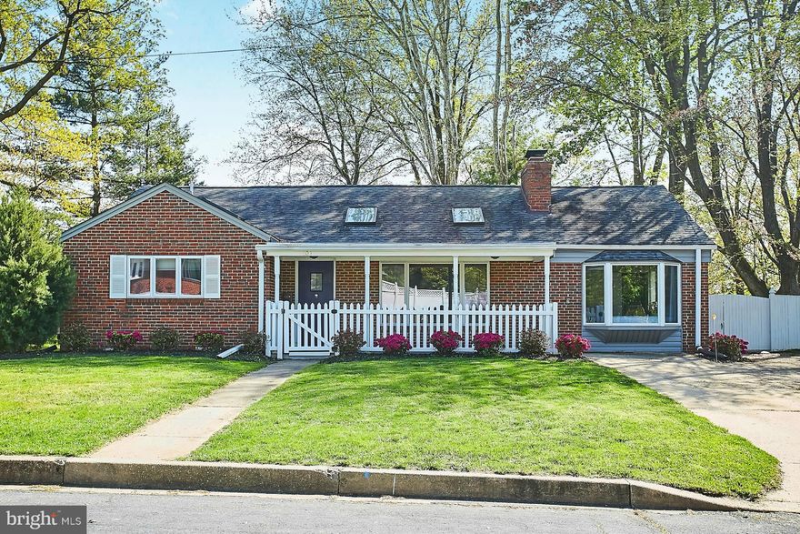 Beautiful recently renovated rambler. Located near Downtown Silver Spring. Easy access to beltway and public transportation. Spacious fenced in backyard. 3 bedrooms and 2.5 Bath.
