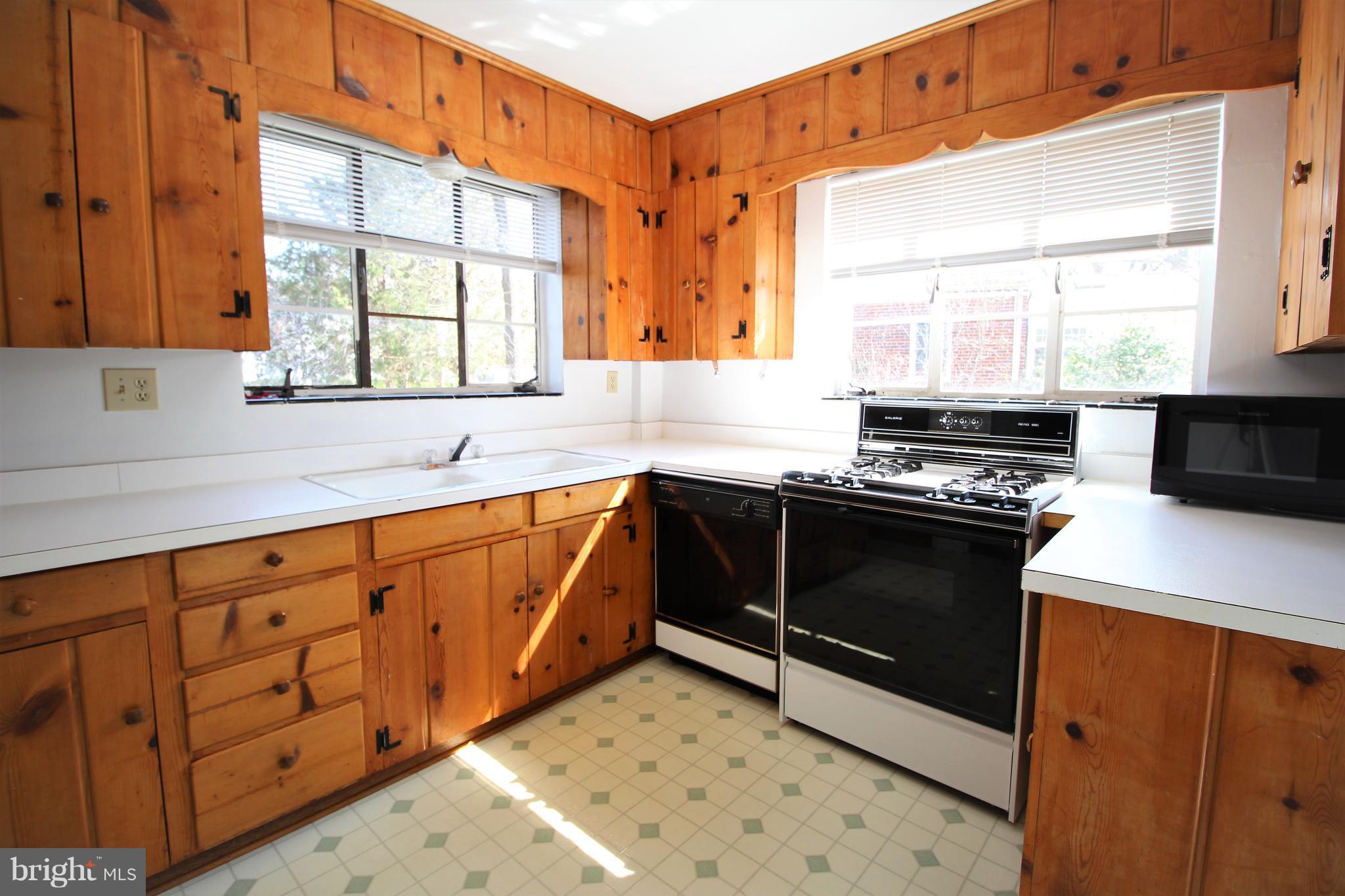 BRADDOCK HEIGHTS - Residential Lease