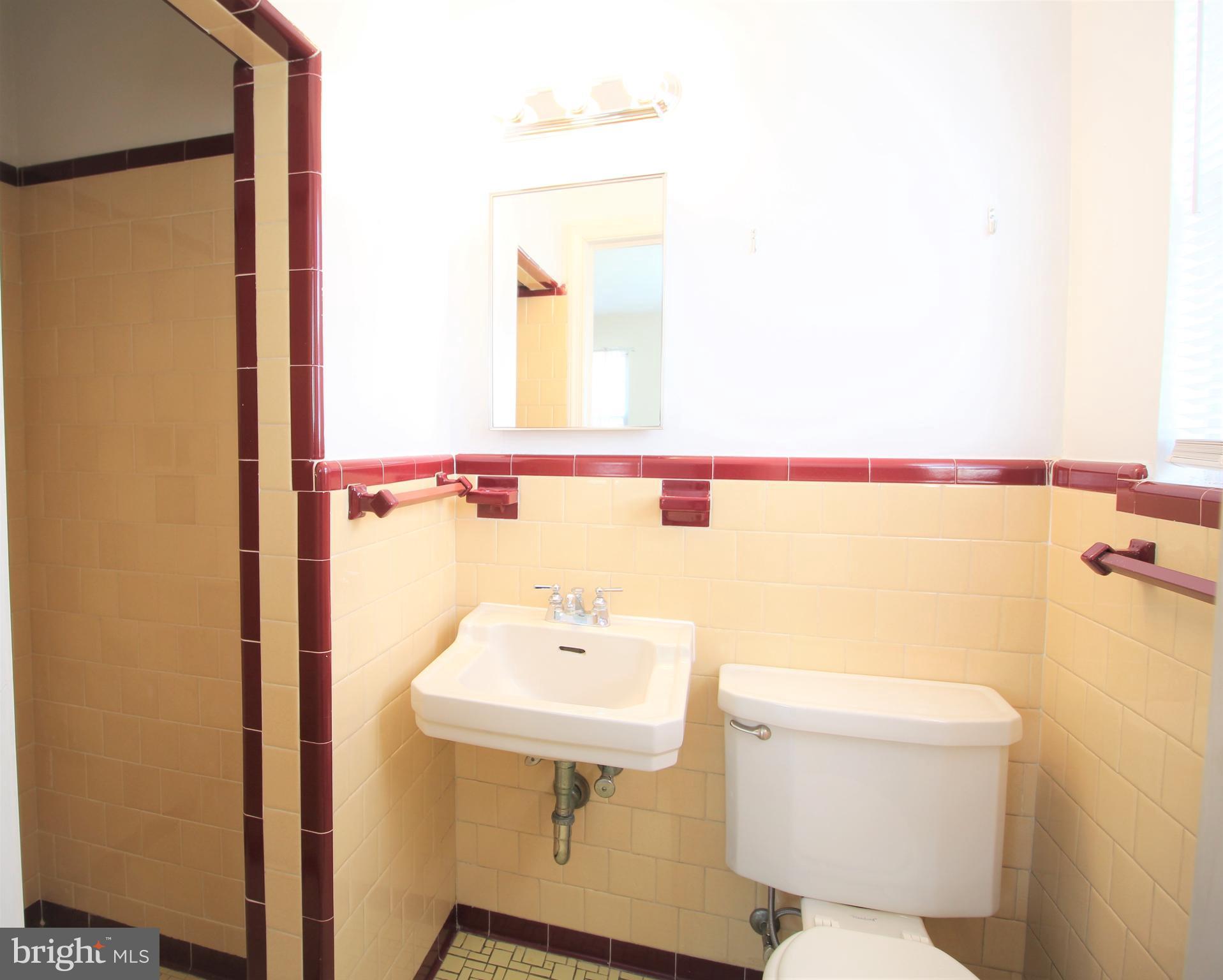 BRADDOCK HEIGHTS - Residential Lease