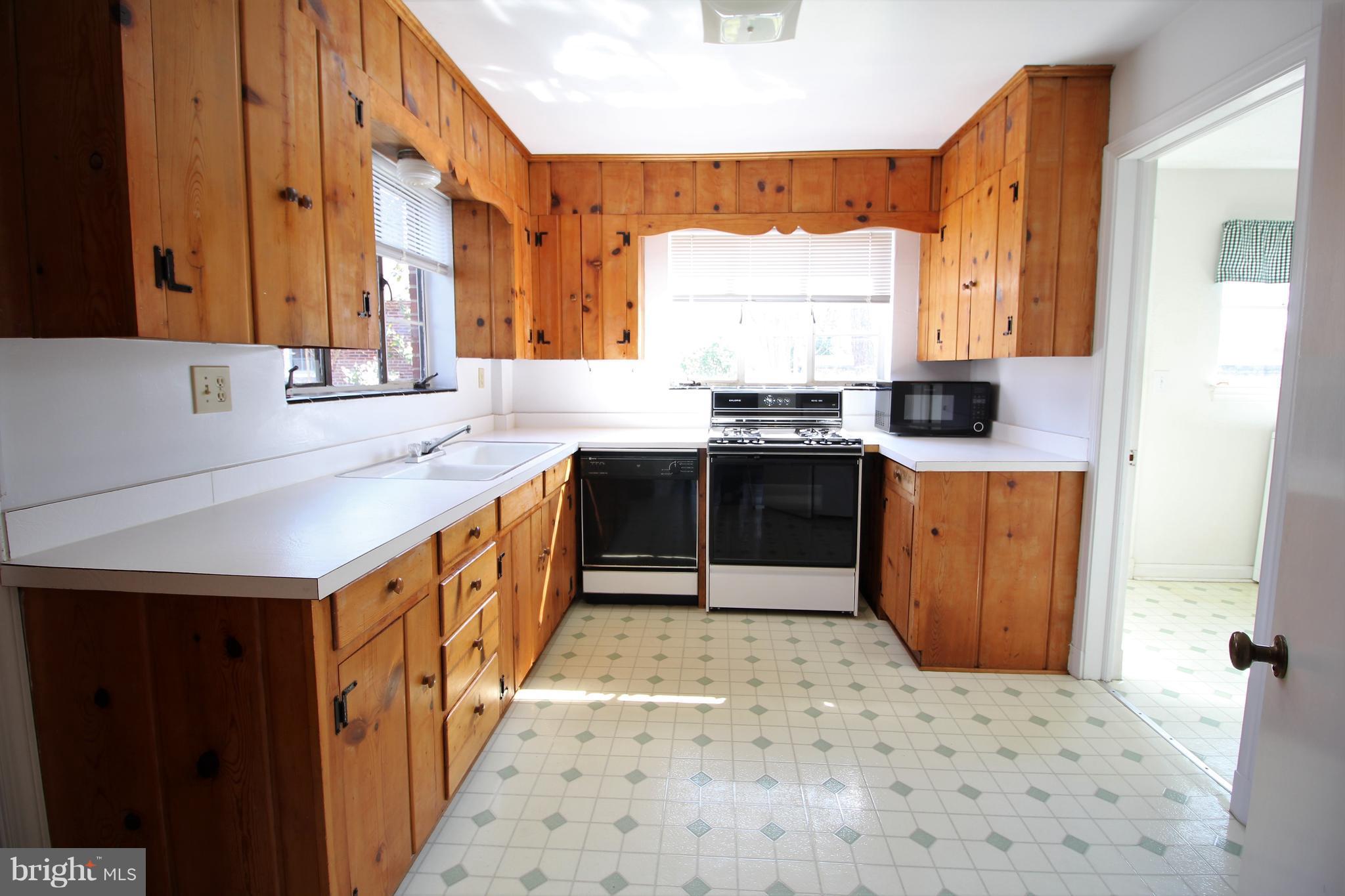 BRADDOCK HEIGHTS - Residential Lease