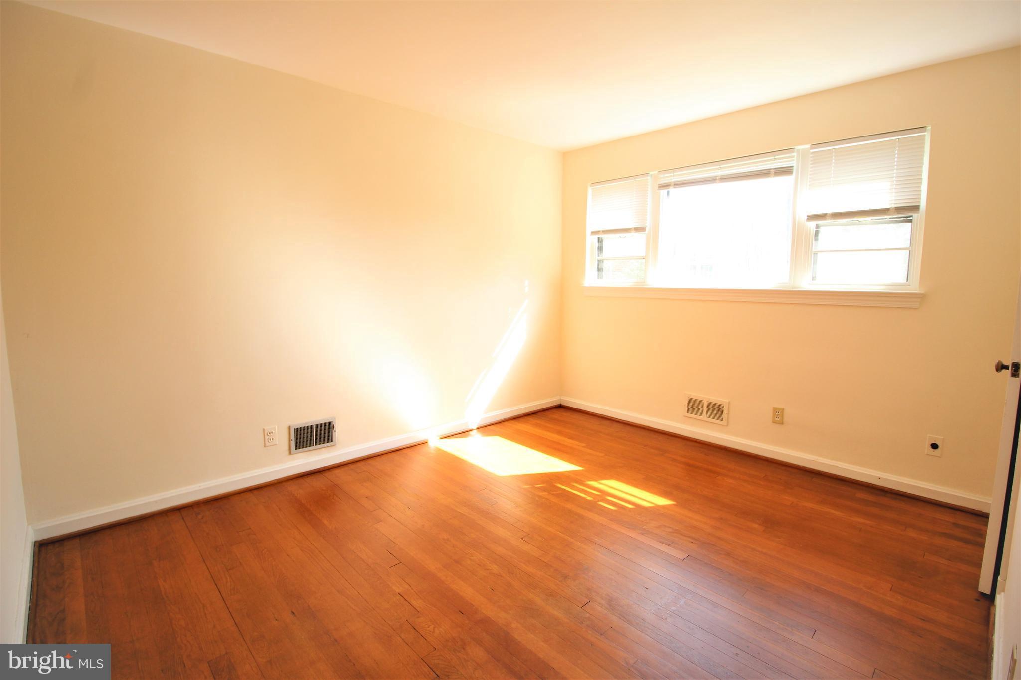 BRADDOCK HEIGHTS - Residential Lease