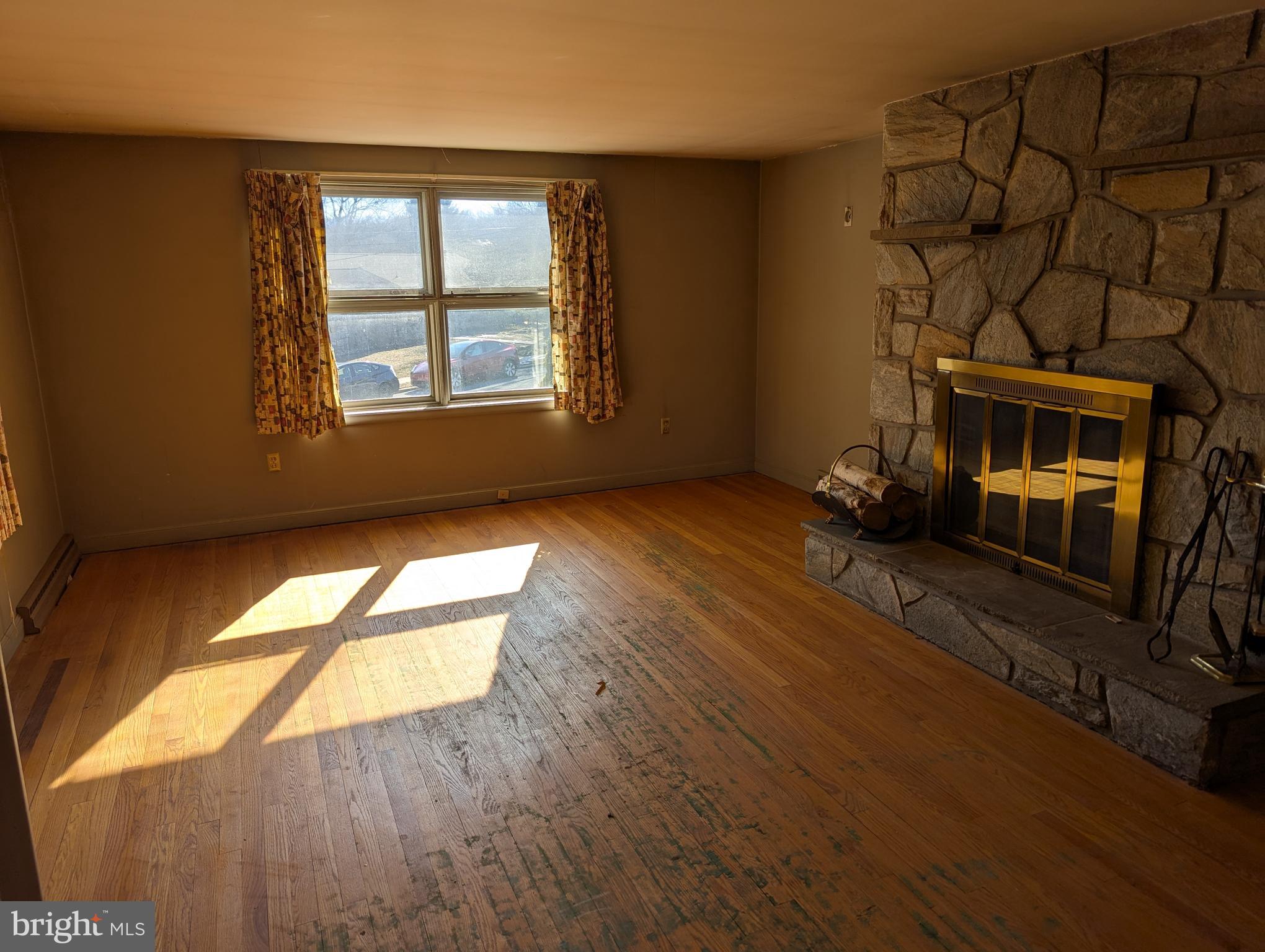 SHILLINGTON - Residential