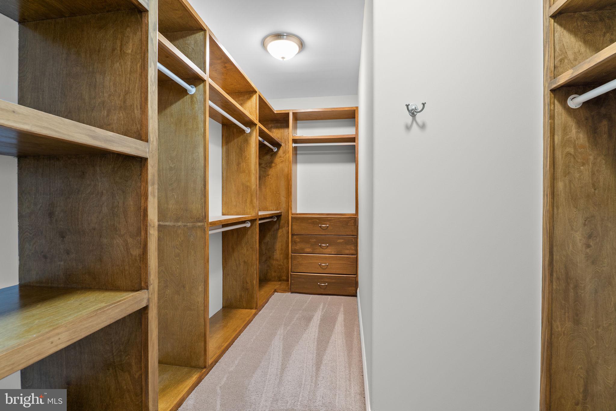 OX HUNT ESTATES - Residential