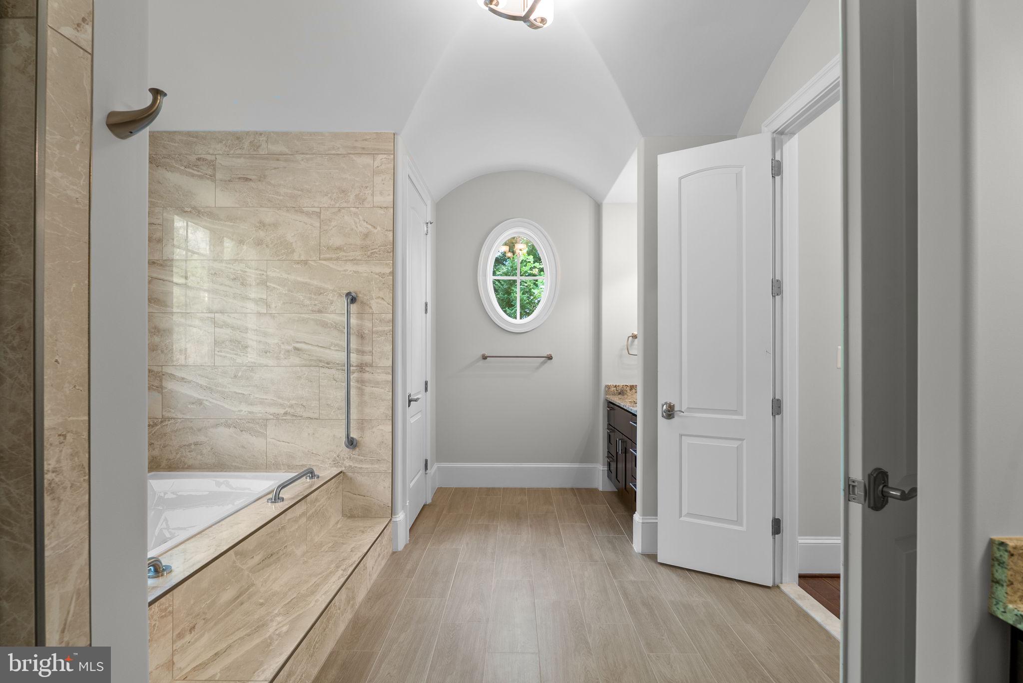 OX HUNT ESTATES - Residential