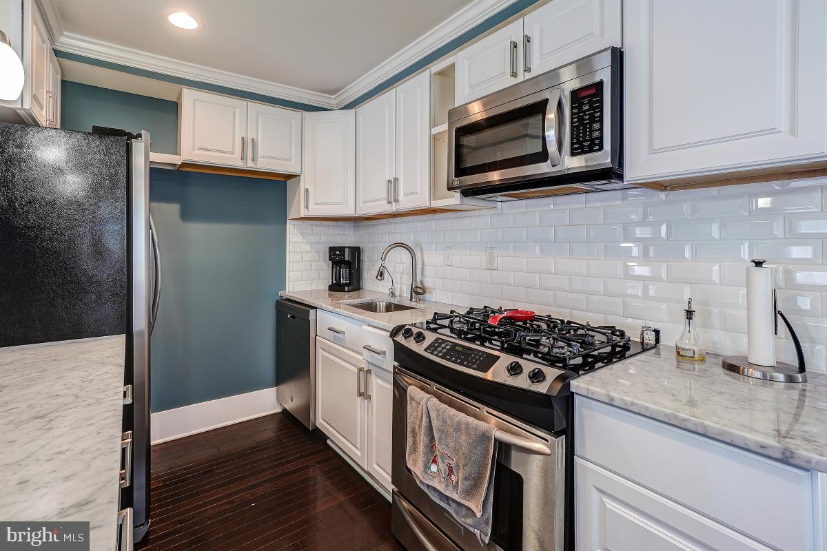 PARKLAWN - Residential