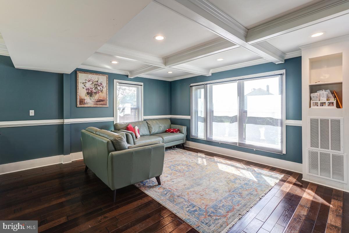 PARKLAWN - Residential