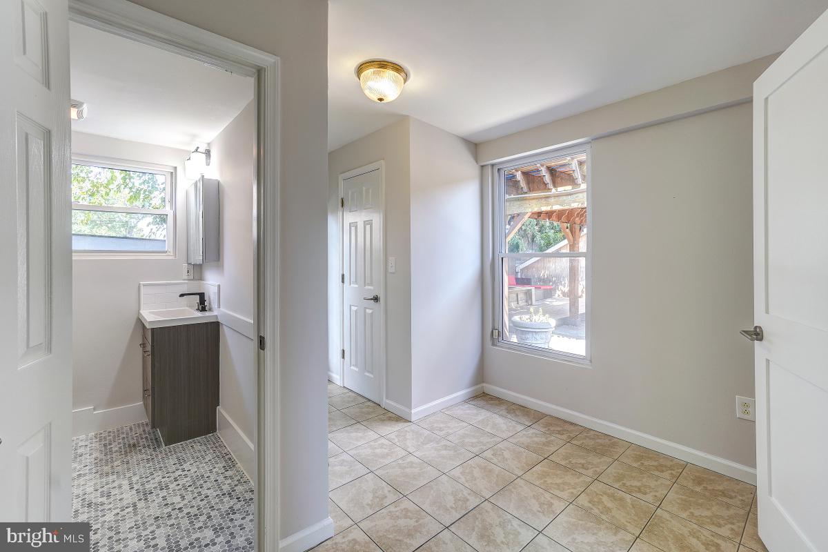 PARKLAWN - Residential