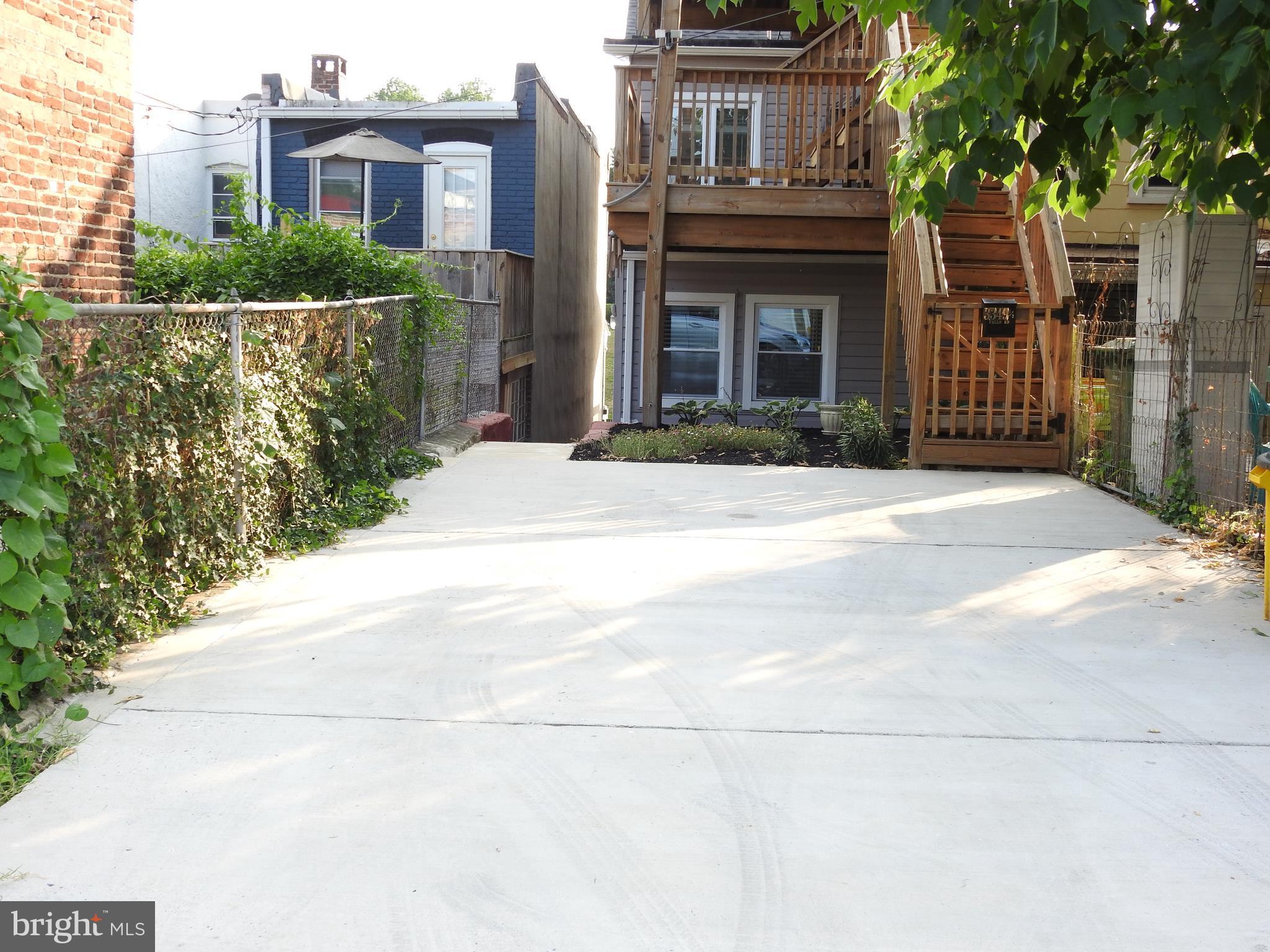 HAMPDEN HISTORIC DISTRICT - Residential