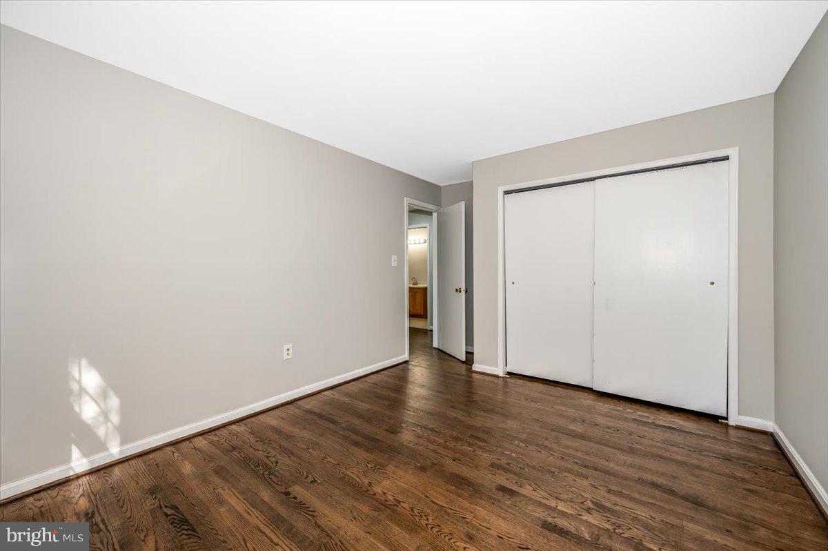 BROOKVILLE KNOLLS - Residential